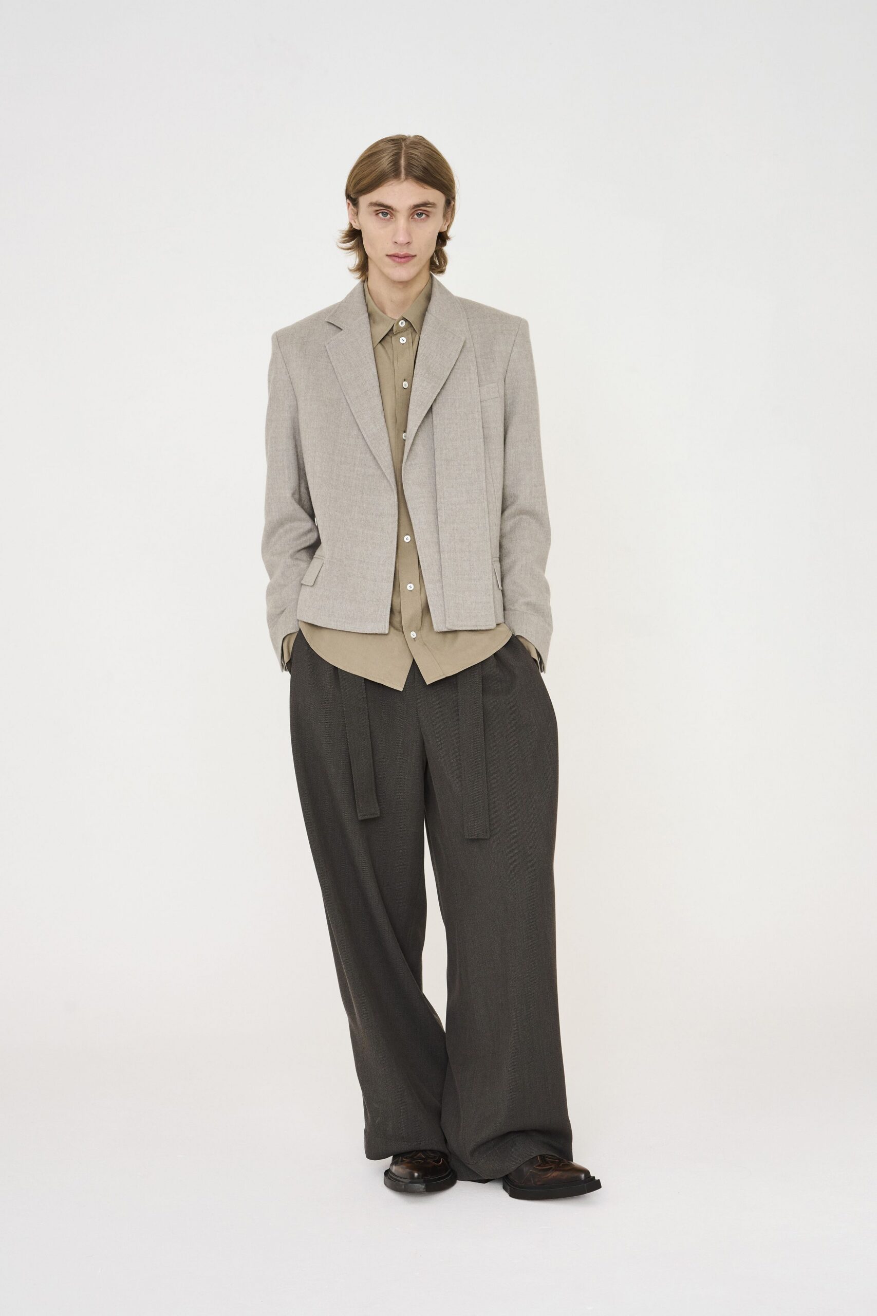 gray blazer beige shirt relaxed pants