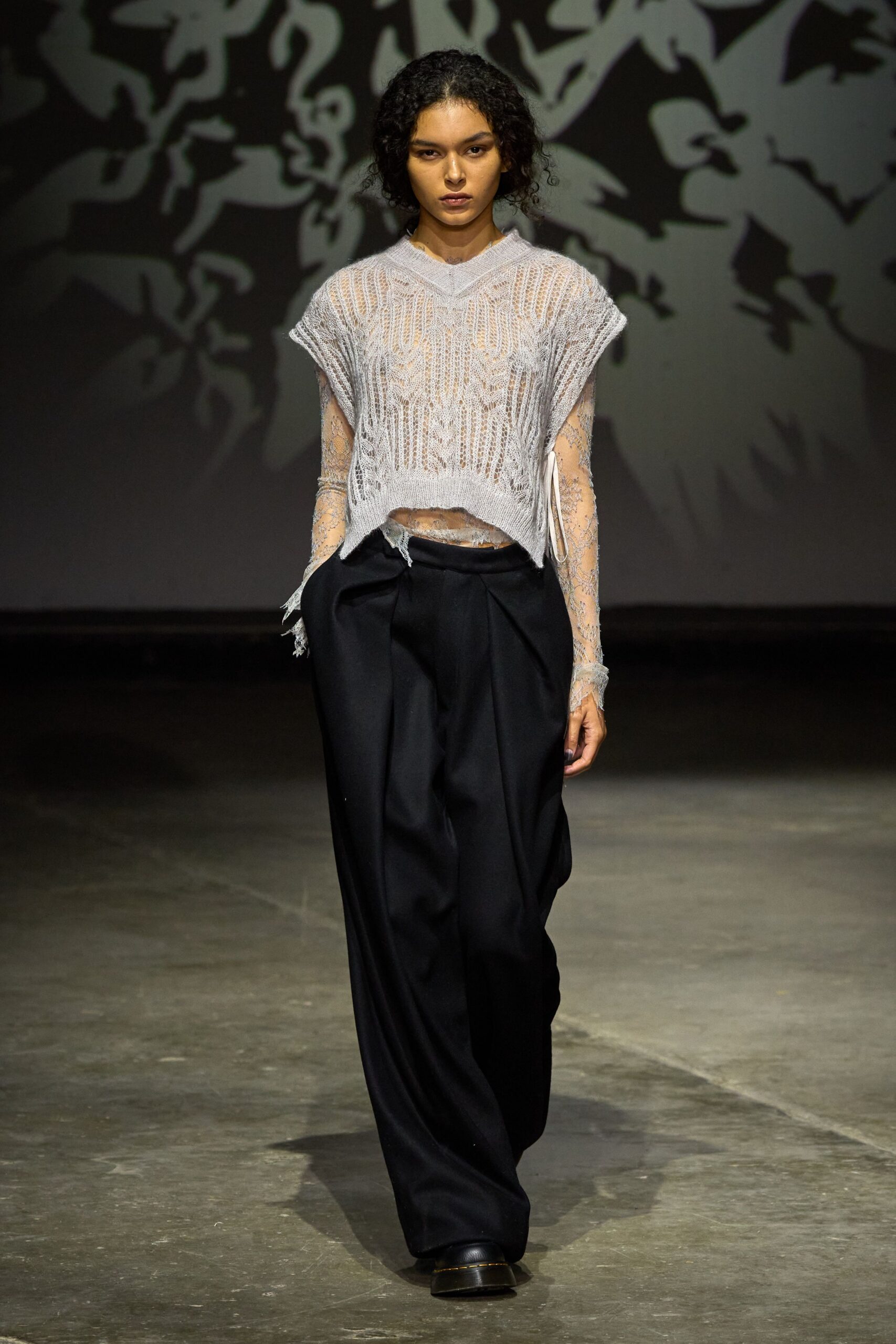 white lace sleeveless v-neck relaxed layered sheer top