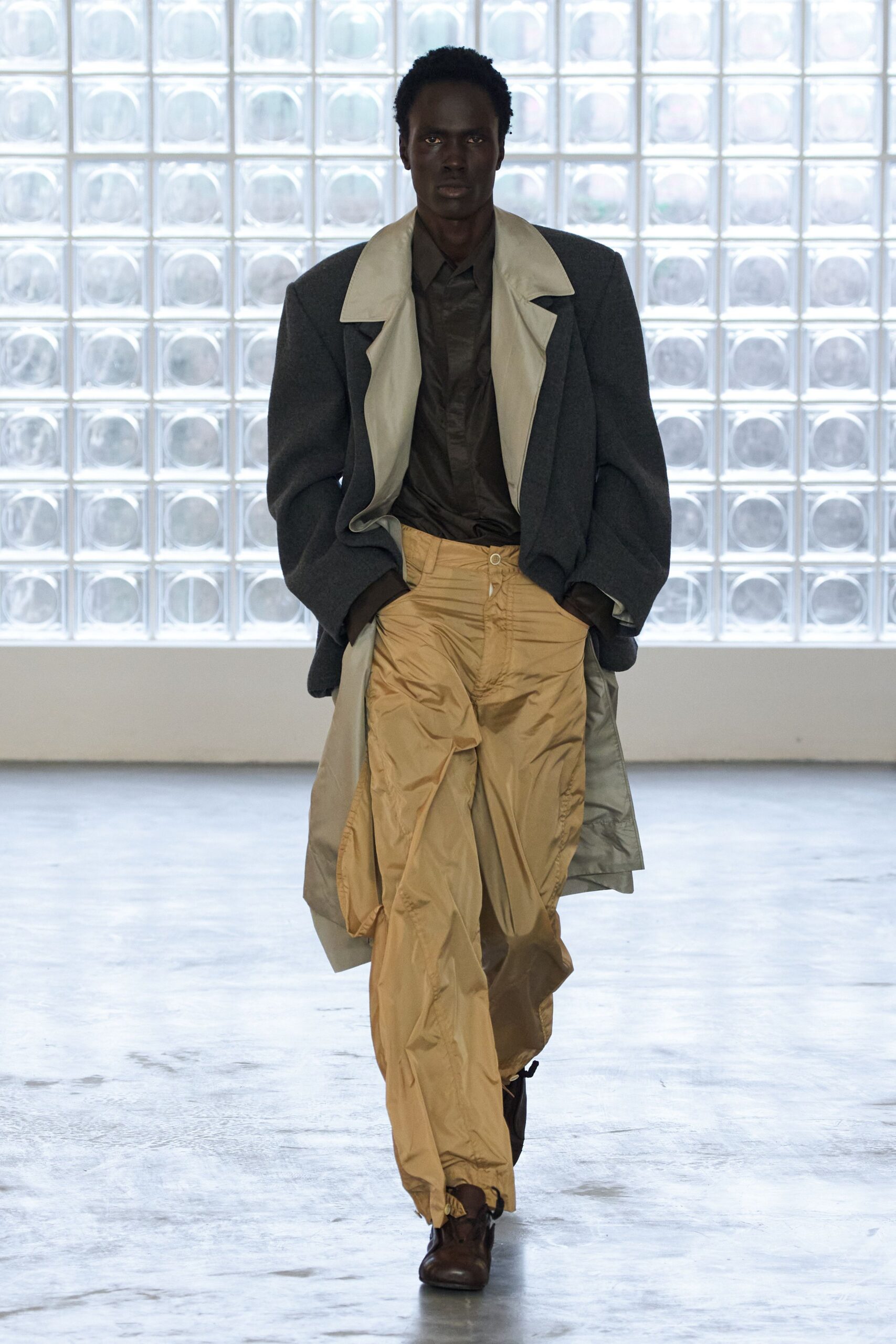 gray wool long-sleeve collared relaxed layered coat