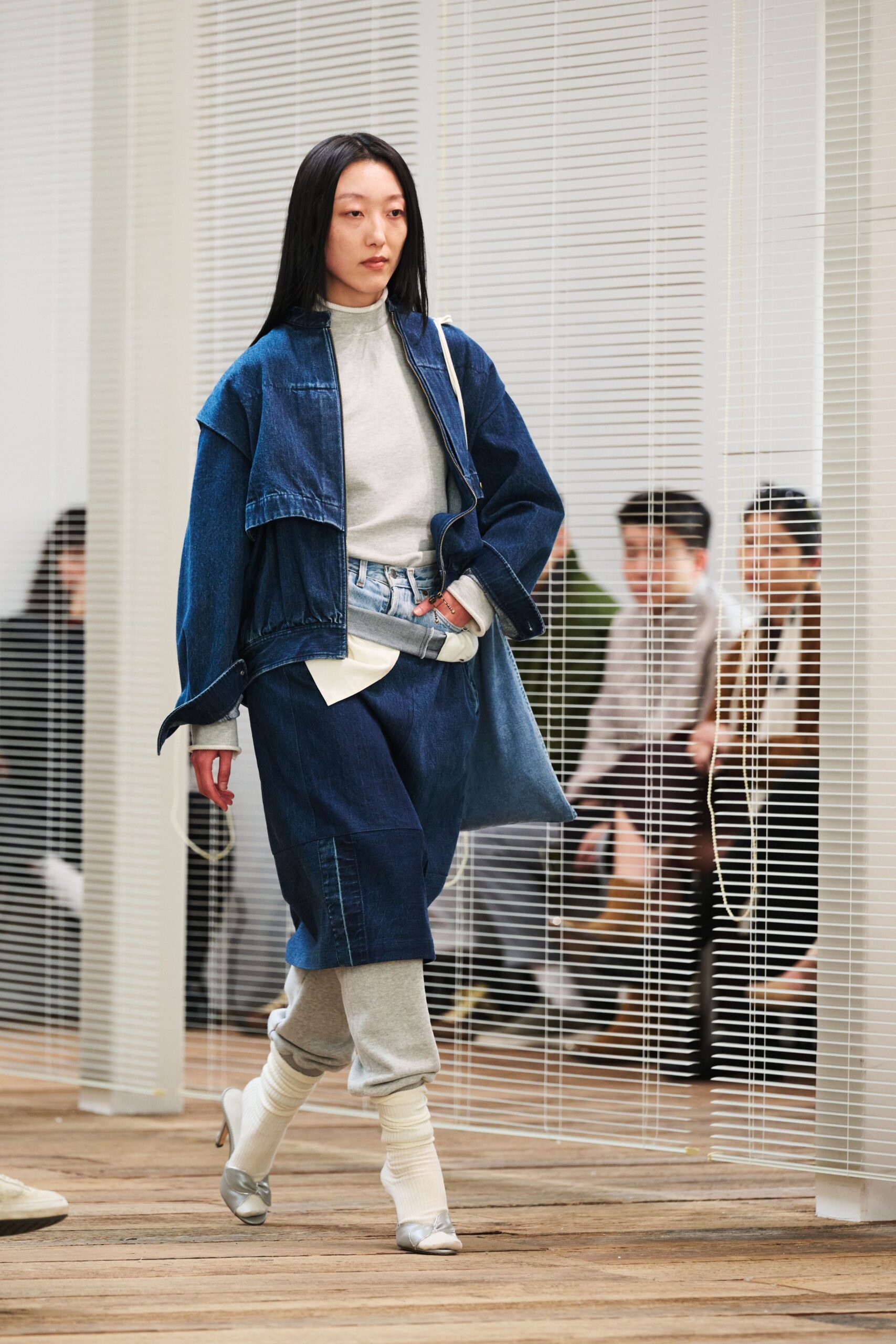 blue denim relaxed cargo pants