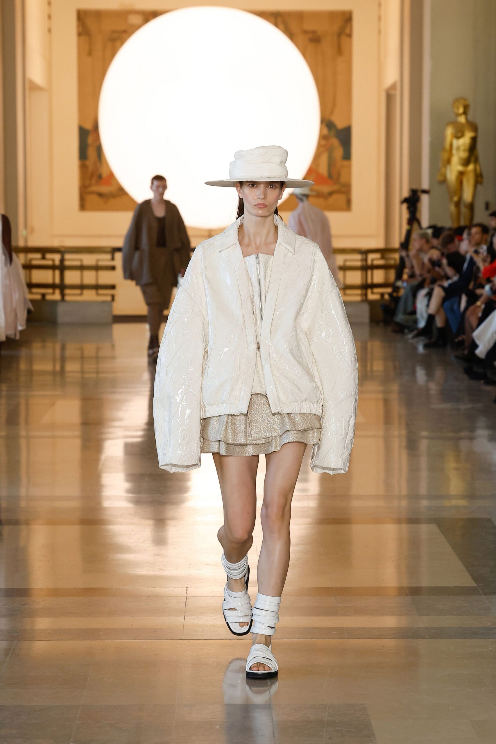 white vinyl long-sleeve oversized zippered shiny jacket