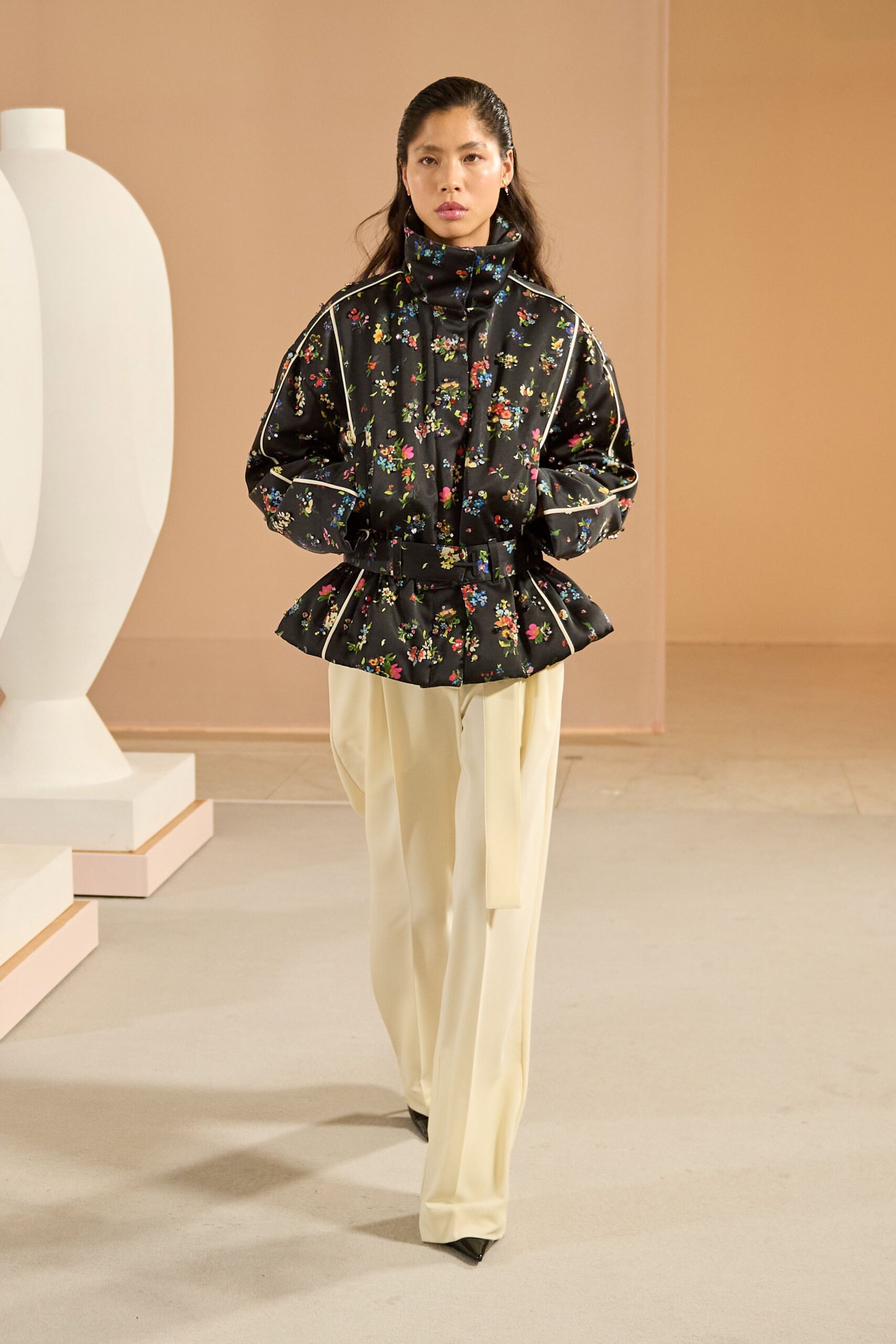 black silk long-sleeve collared fitted floral flared jacket