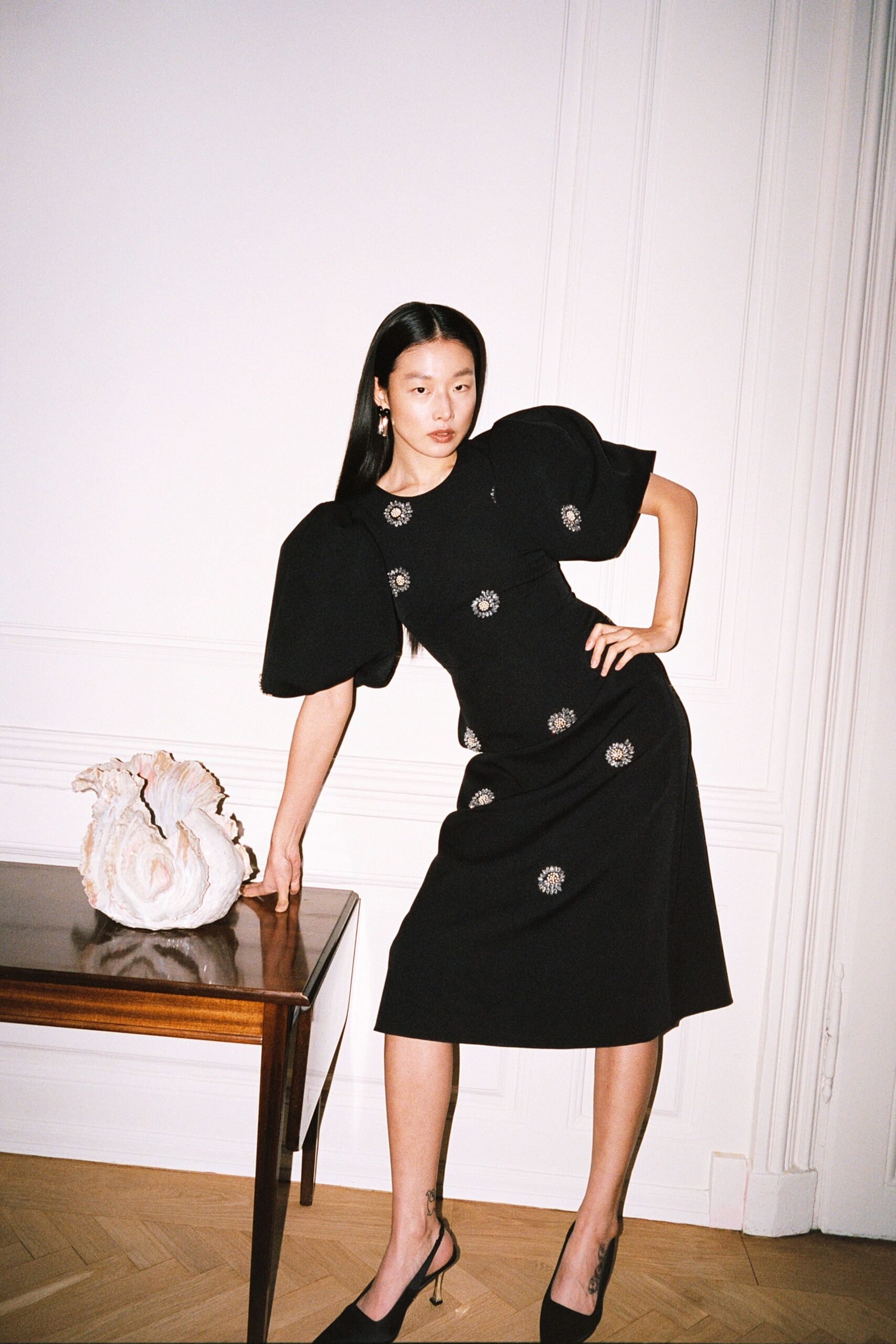 black cotton short-sleeve v-neck fitted embroidered pencil dress