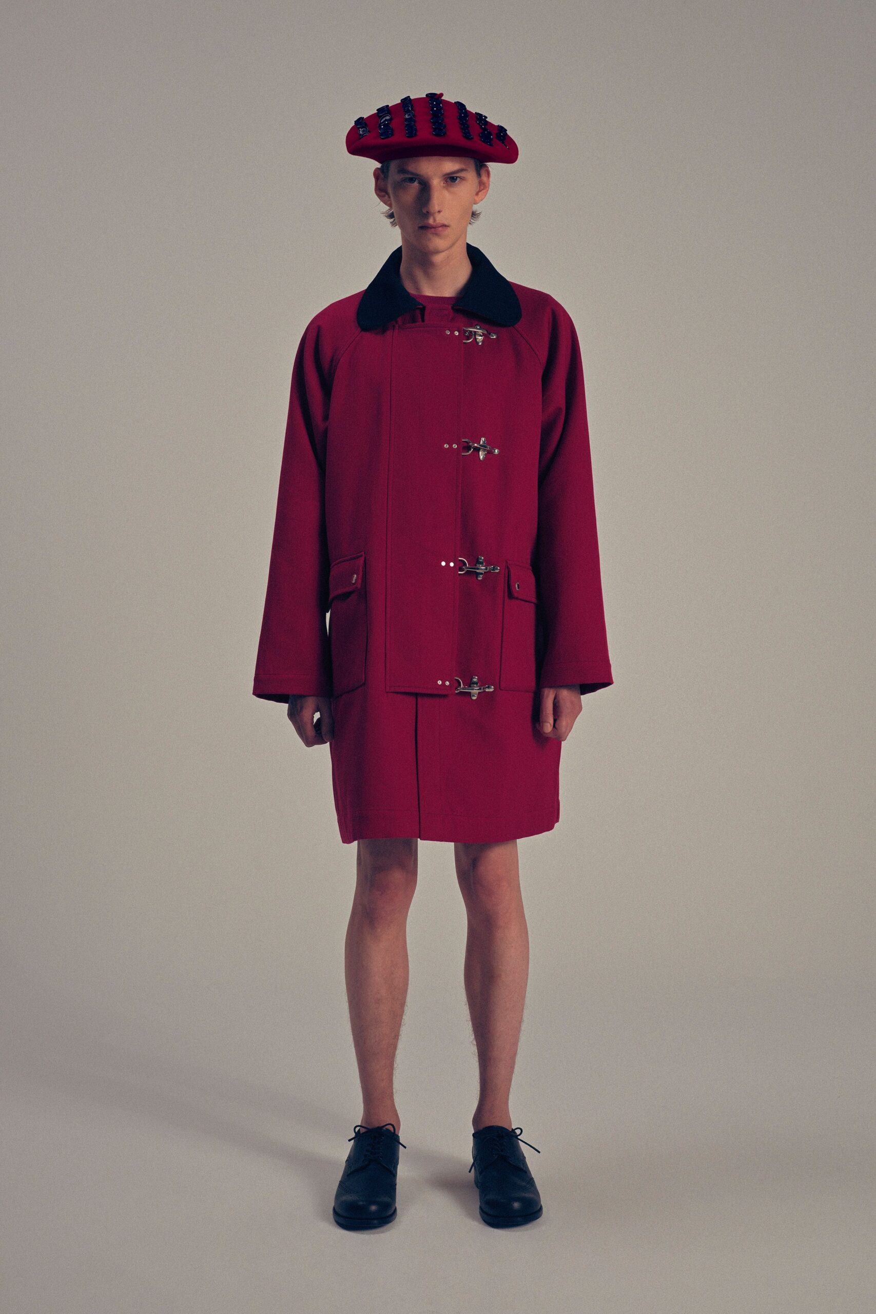 red cotton long-sleeve collared relaxed buttoned short coat