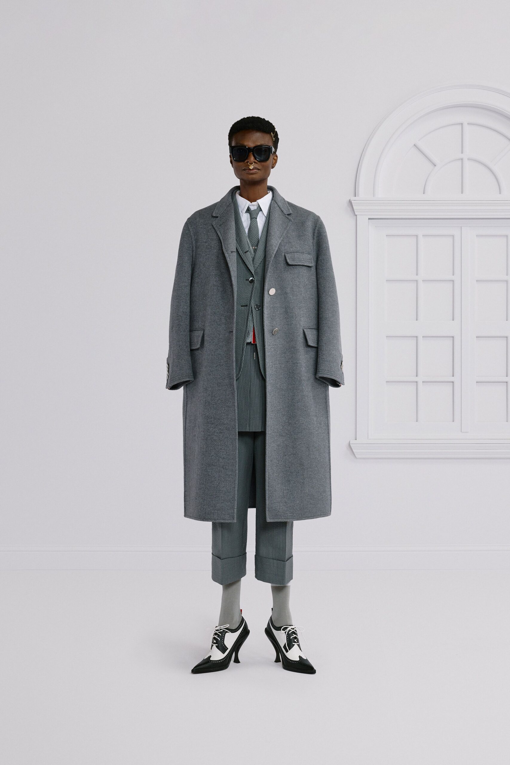 gray wool long-sleeve collared structured buttoned coat