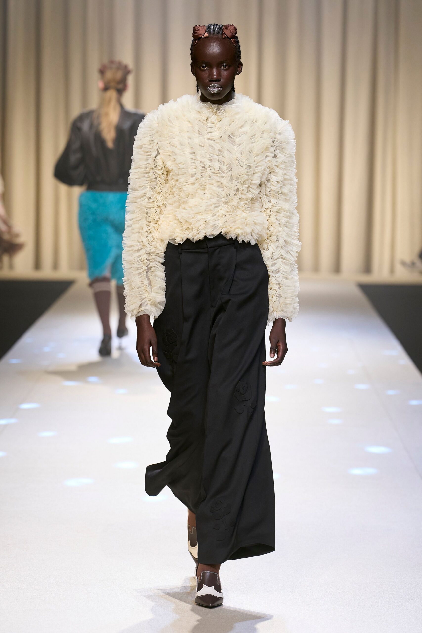 white fur long-sleeve fitted ruffled top