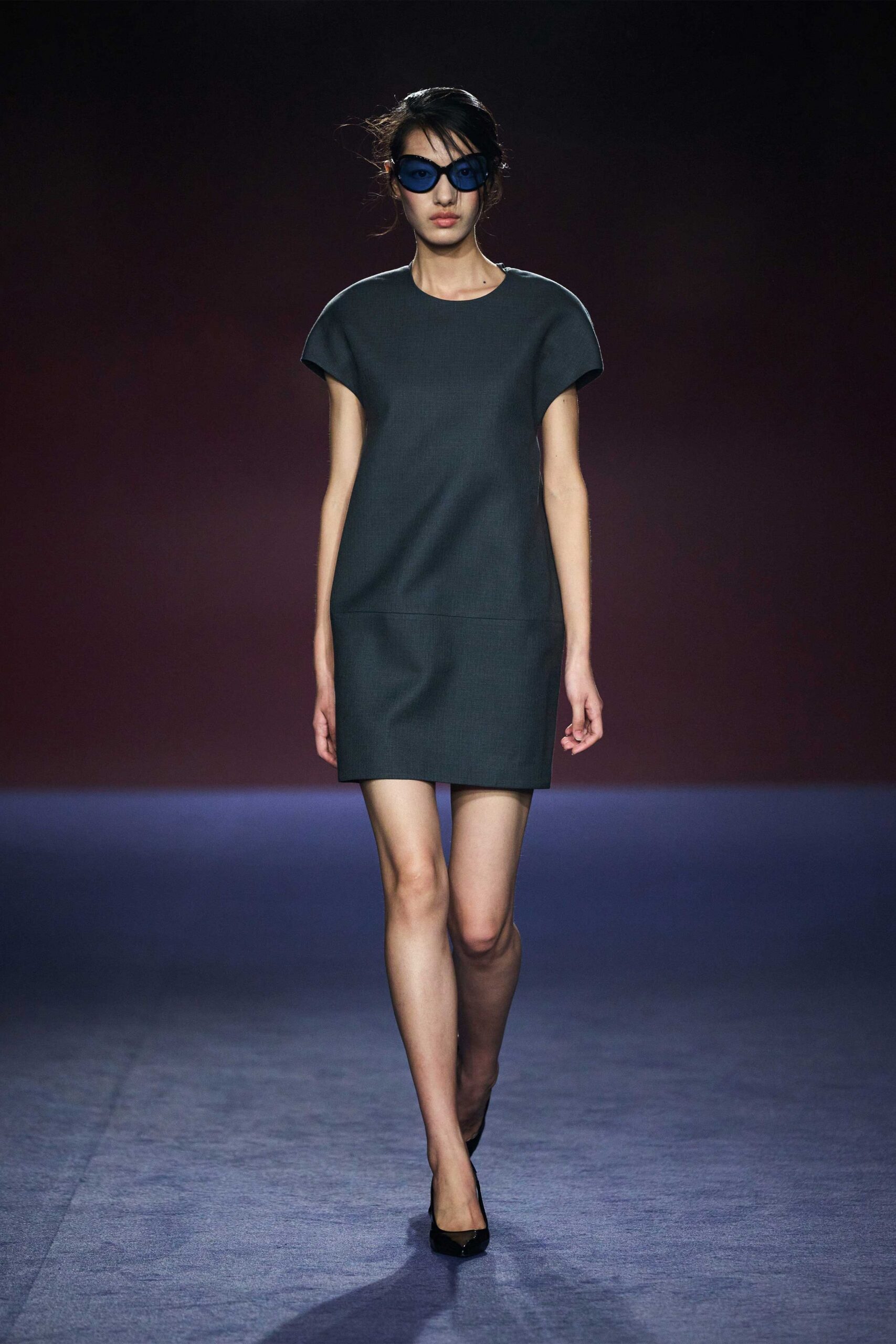 gray cotton short-sleeve scoop-neck fitted straight-leg mini dress