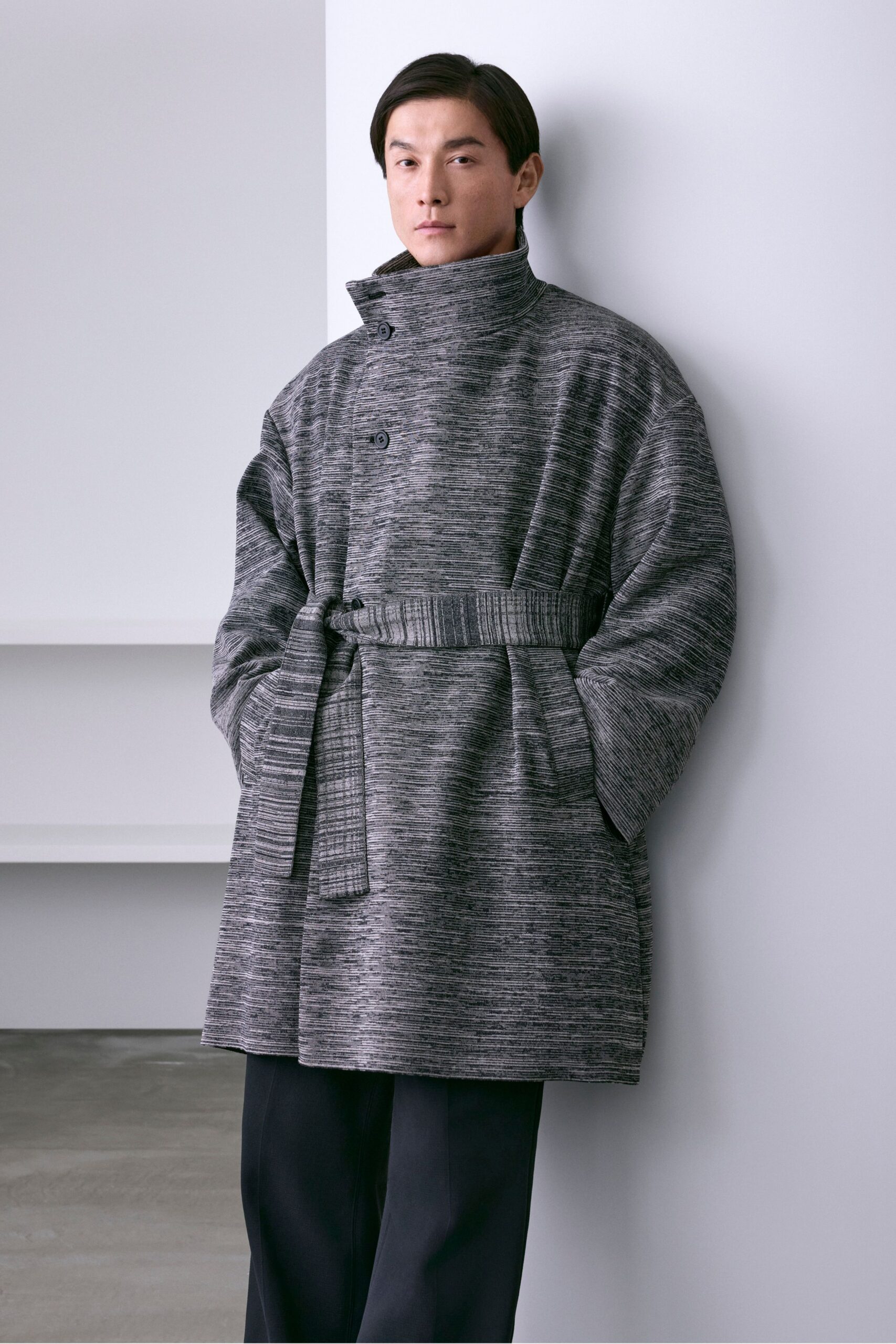 gray wool long-sleeve collared relaxed belted textured coat