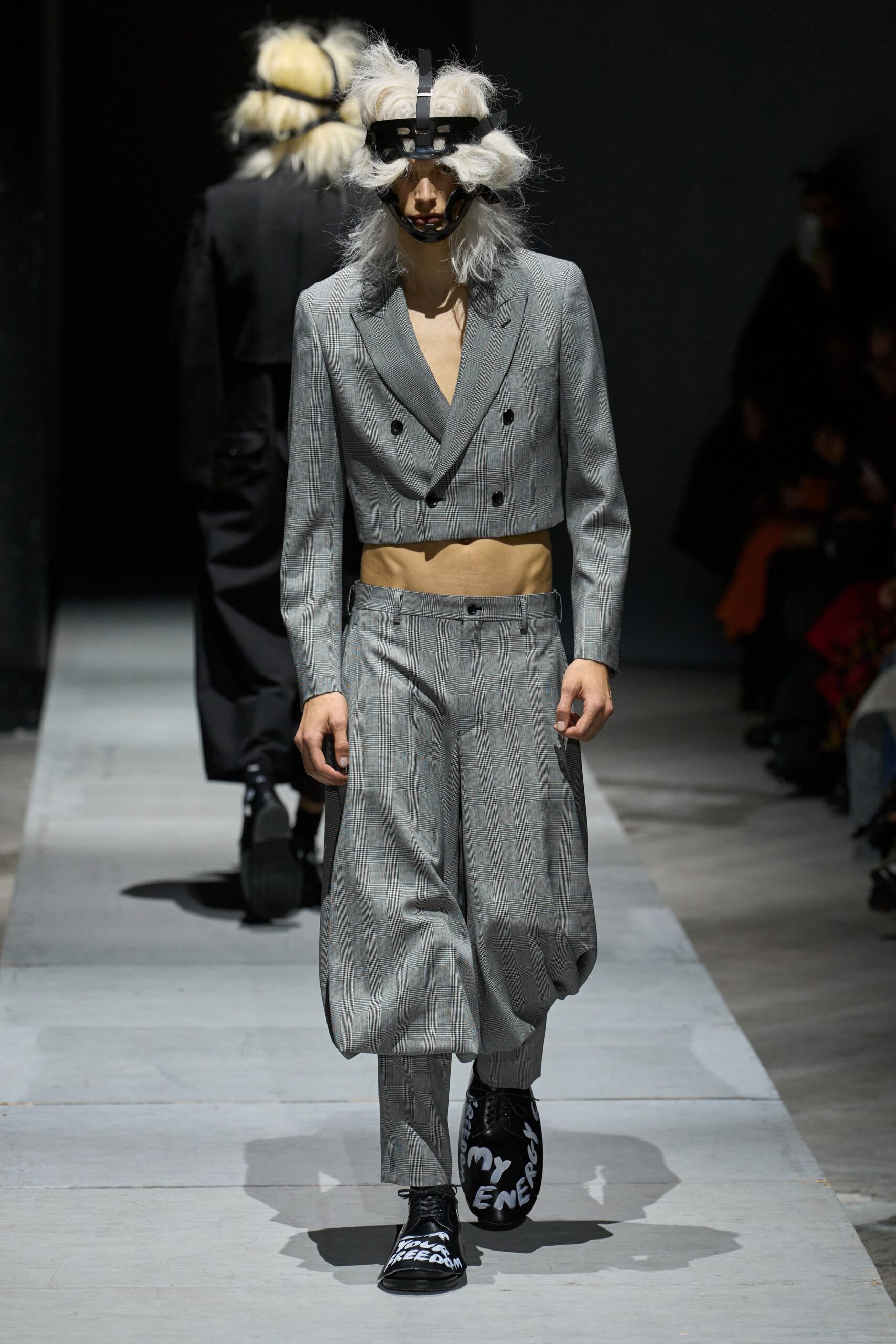 gray cotton long-sleeve collared tailored checked suit