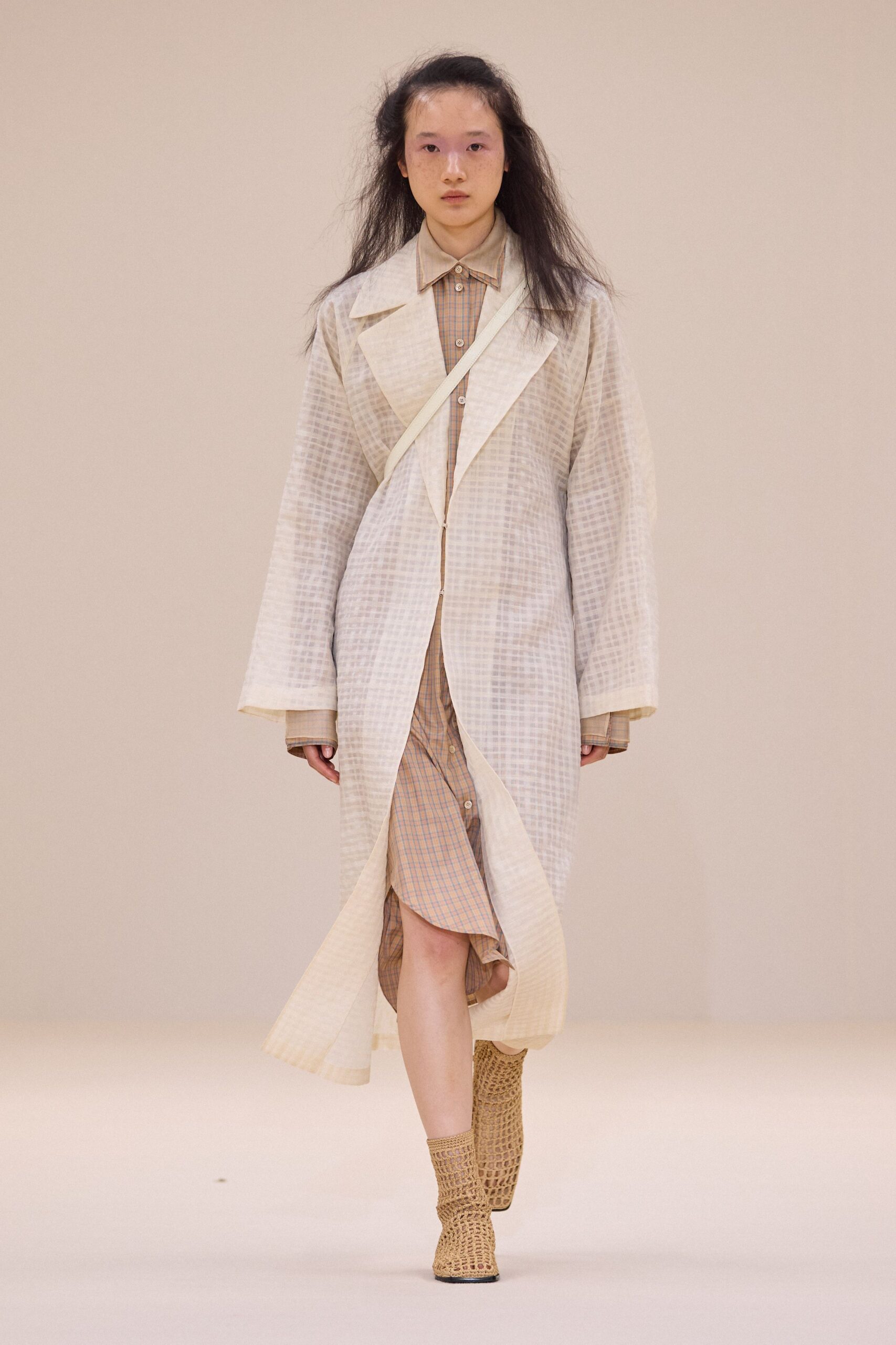 beige cotton long-sleeve collared relaxed checked midi coat