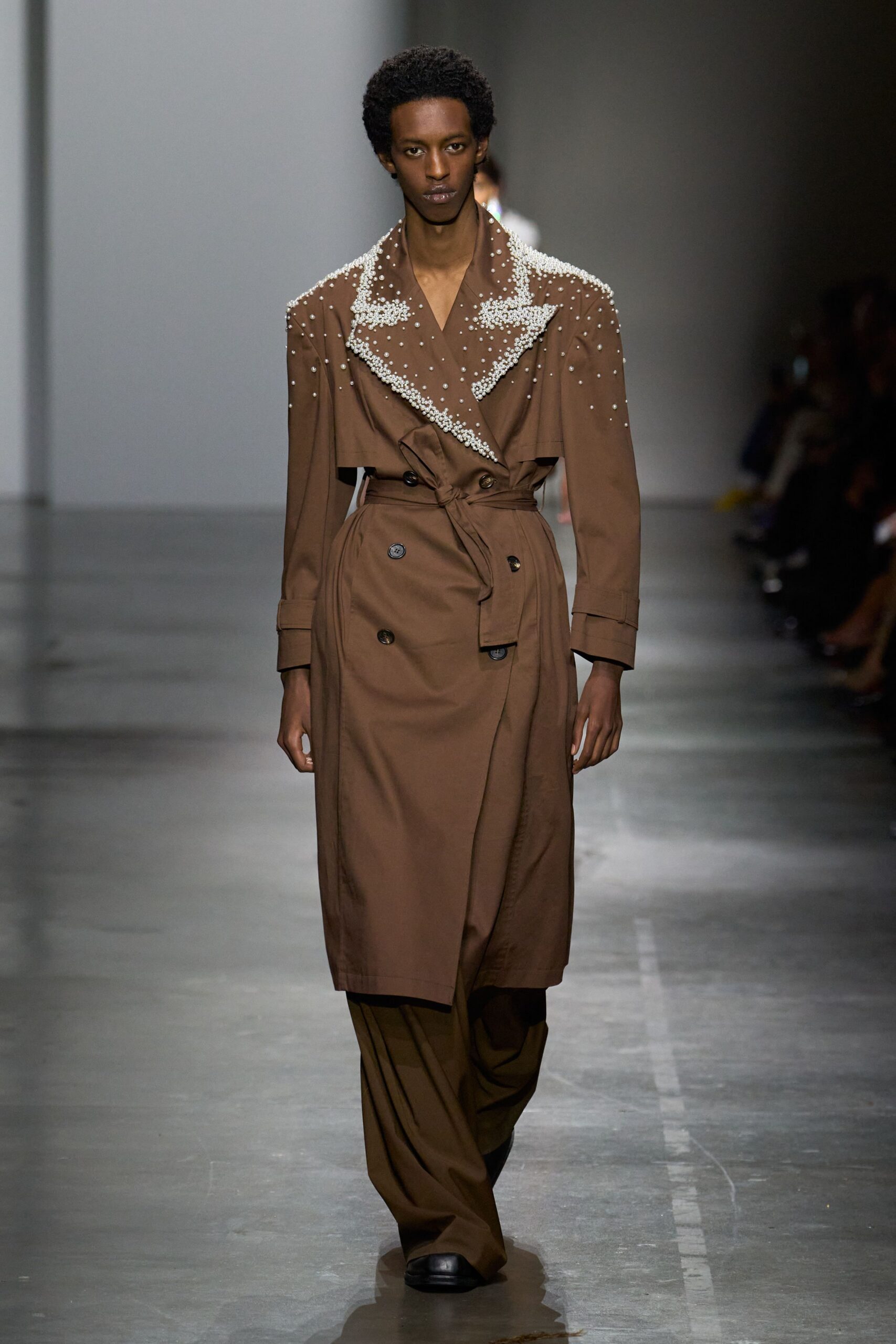 brown cotton long-sleeve collared relaxed buttoned embellished trench