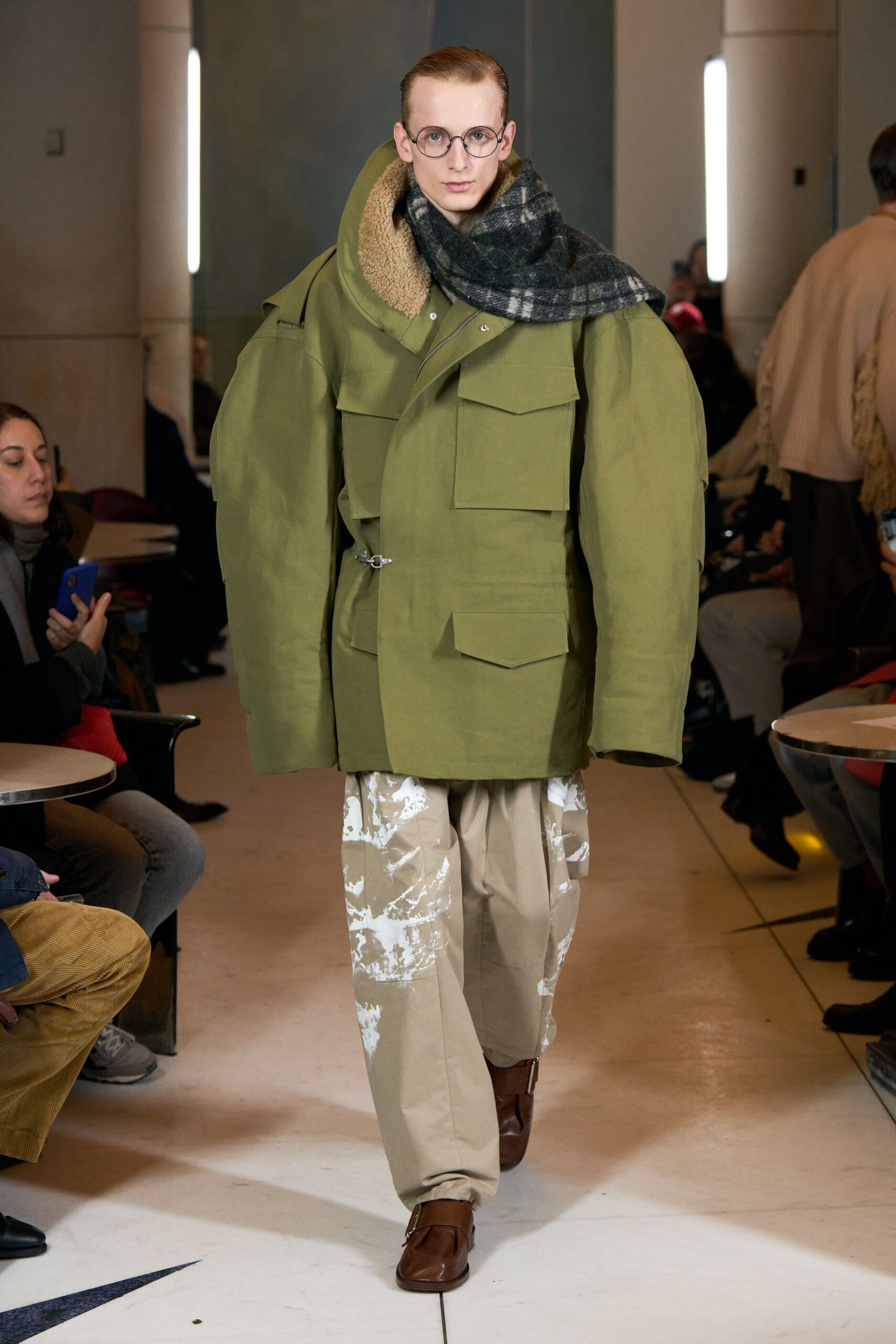 oversized green jacket with cargo pants