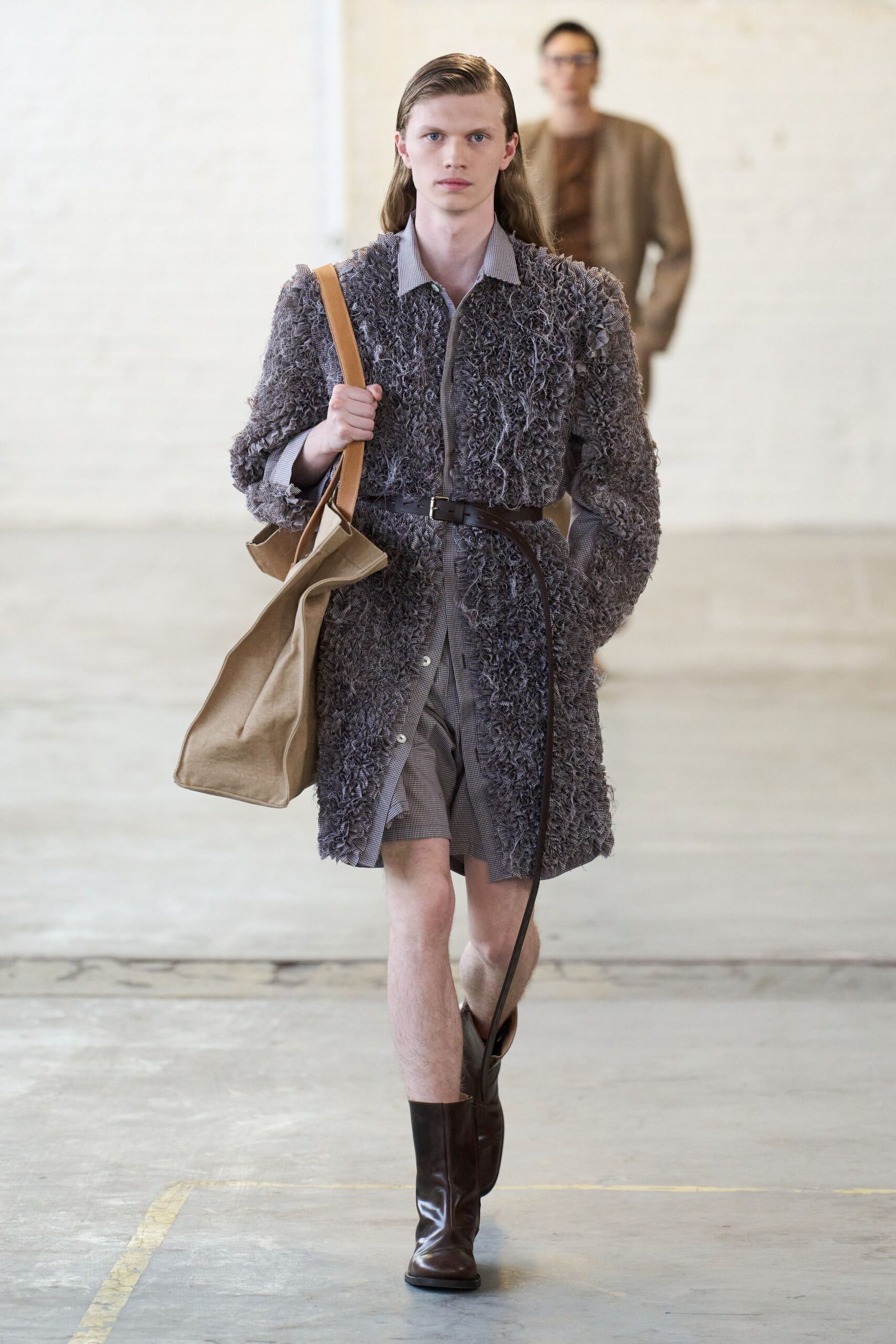 gray wool long-sleeve collared relaxed textured coat