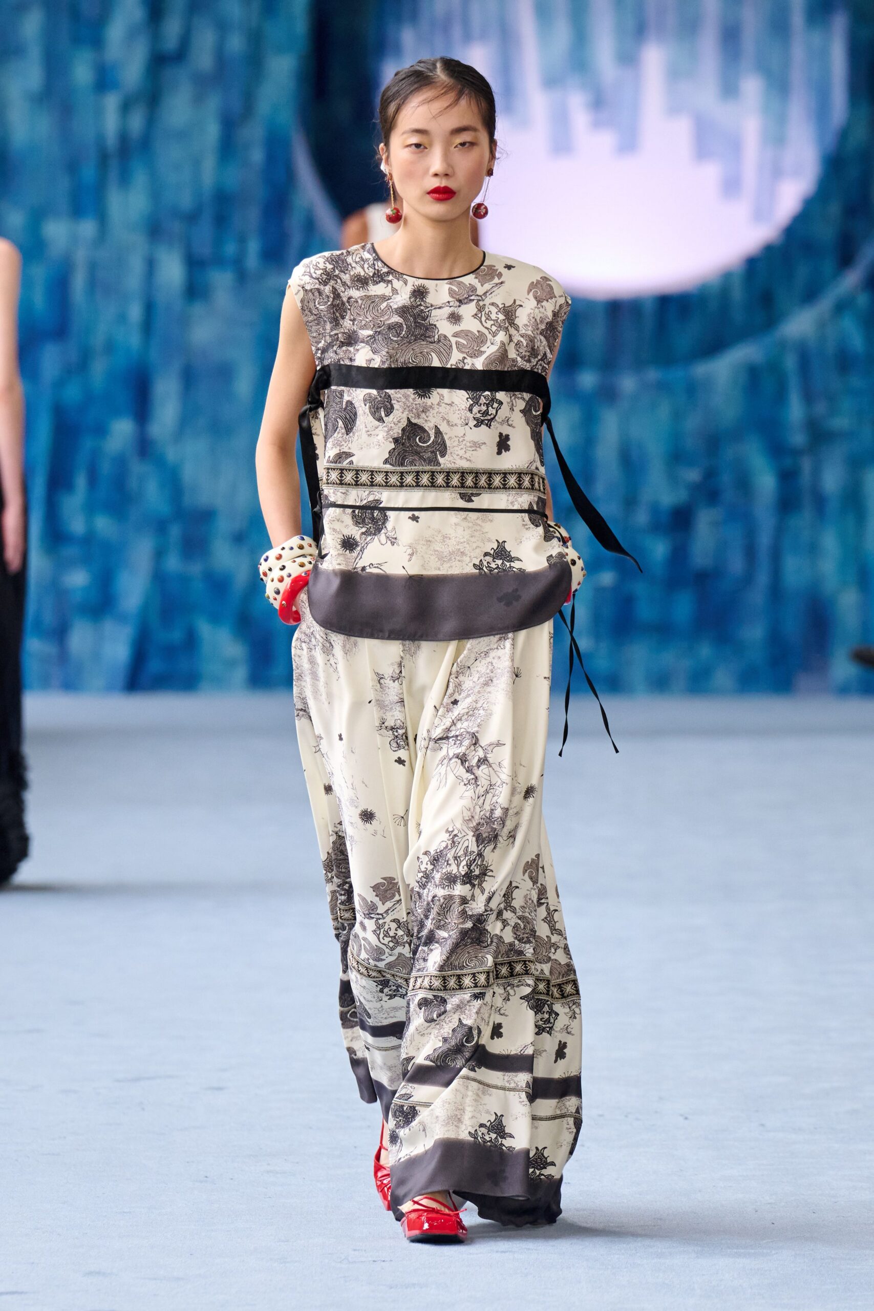 white silk sleeveless high-neck relaxed printed layered dress