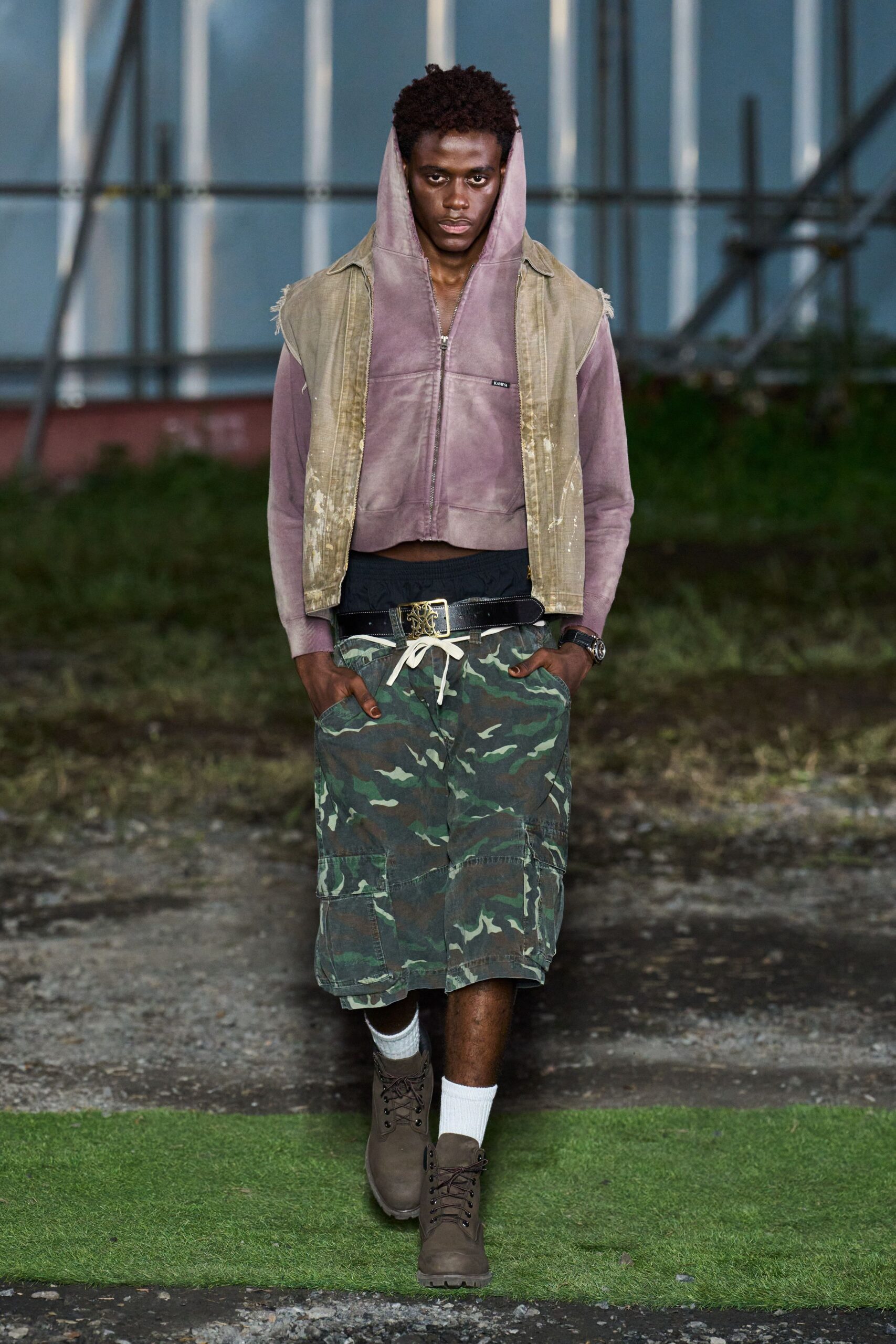 purple hoodie beige vest camo shorts