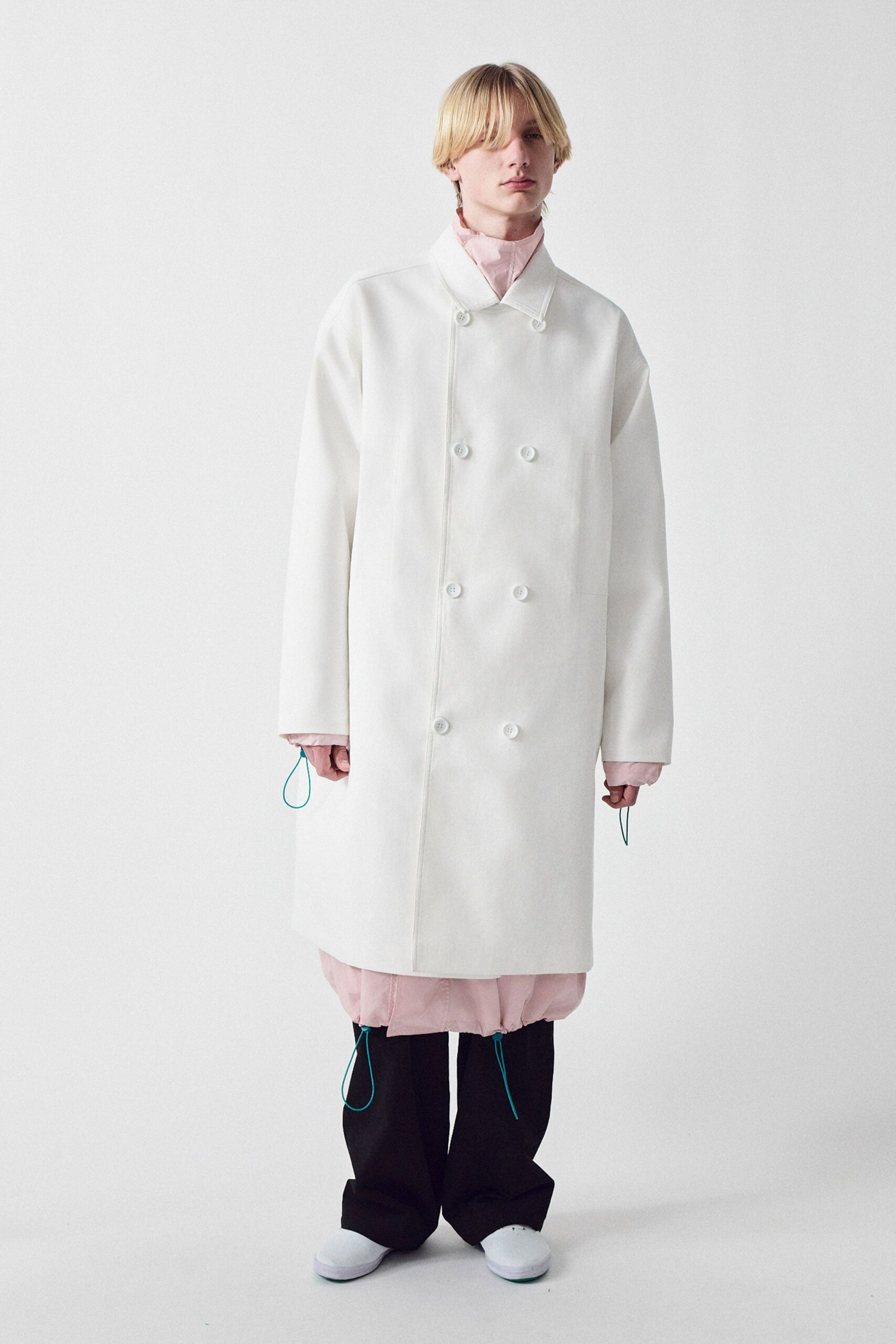 white cotton long-sleeve double-breasted oversized coat