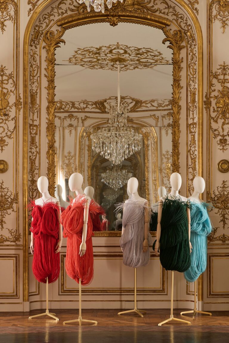Loewe Fall 2025 Ready-to-Wear