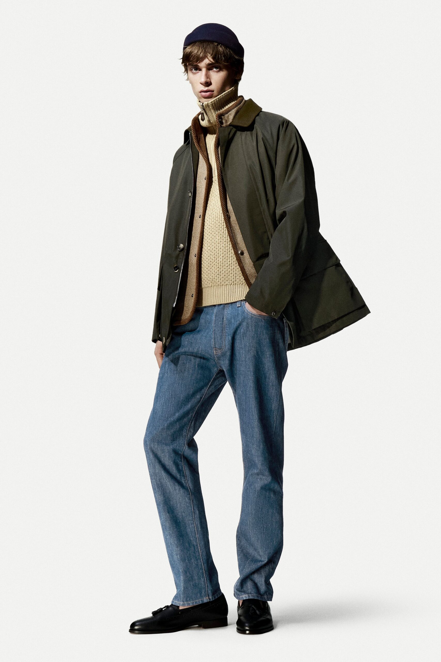green cotton long-sleeve collared relaxed buttoned jacket