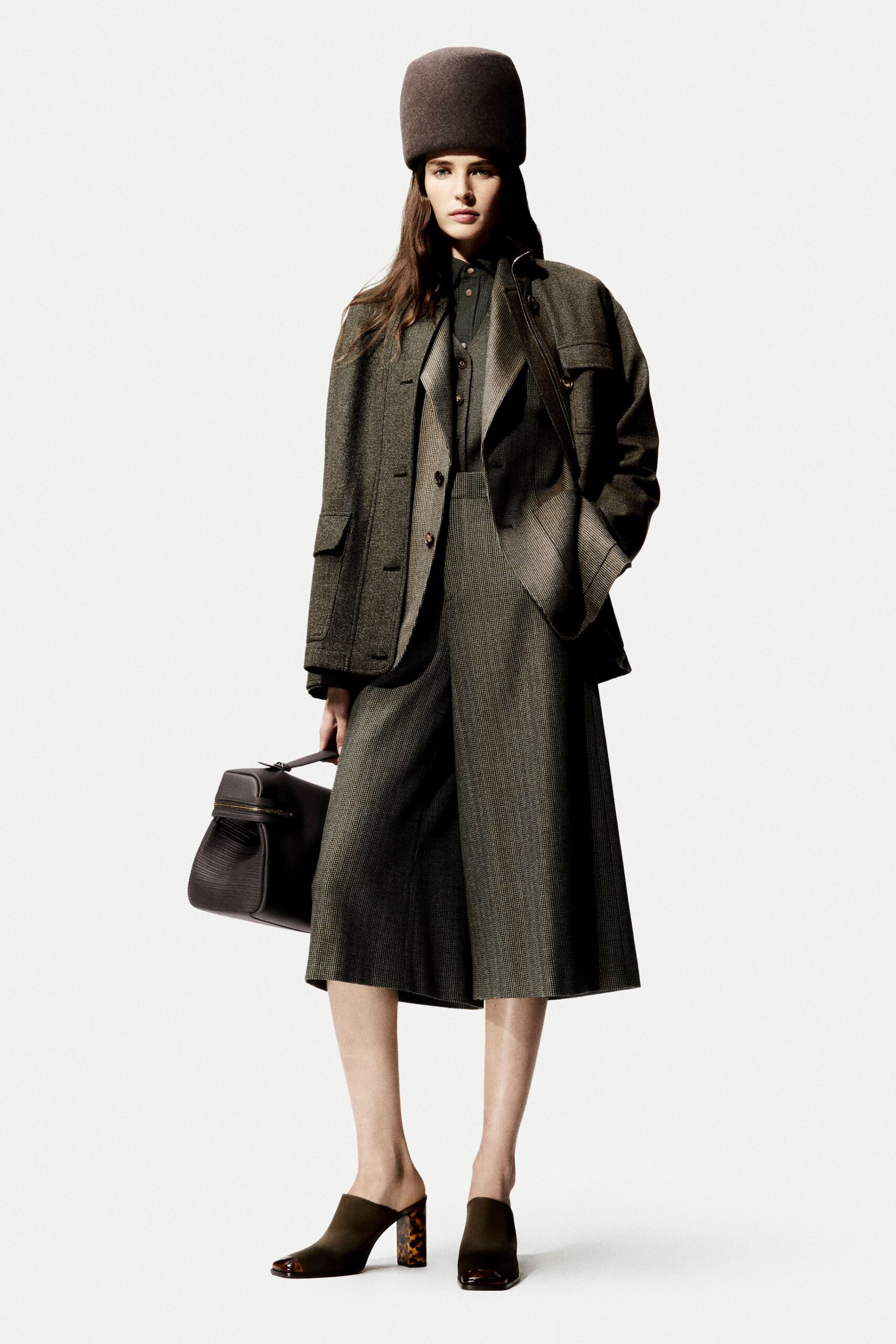 gray wool long-sleeve collared structured buttoned jacket