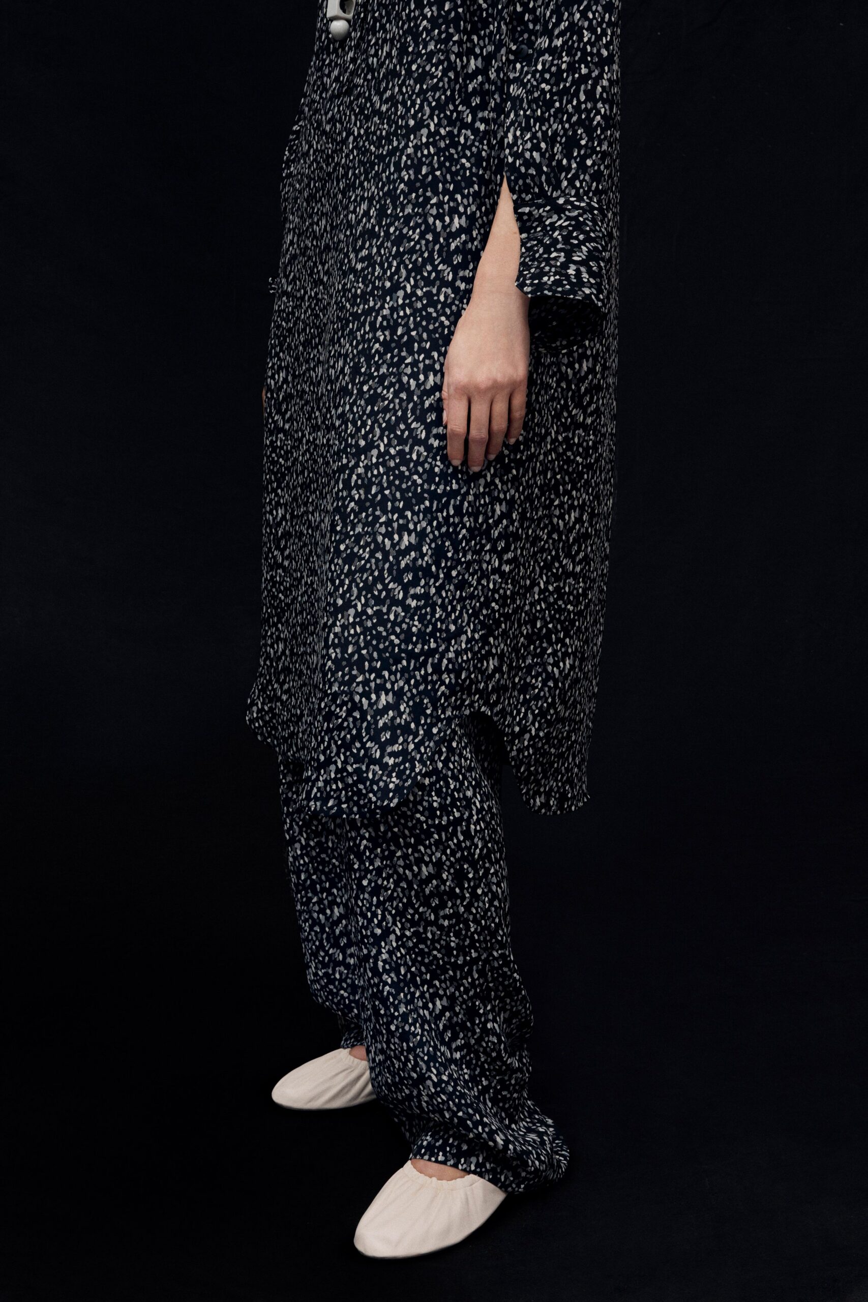 blue chiffon long-sleeve collared relaxed printed flowing top