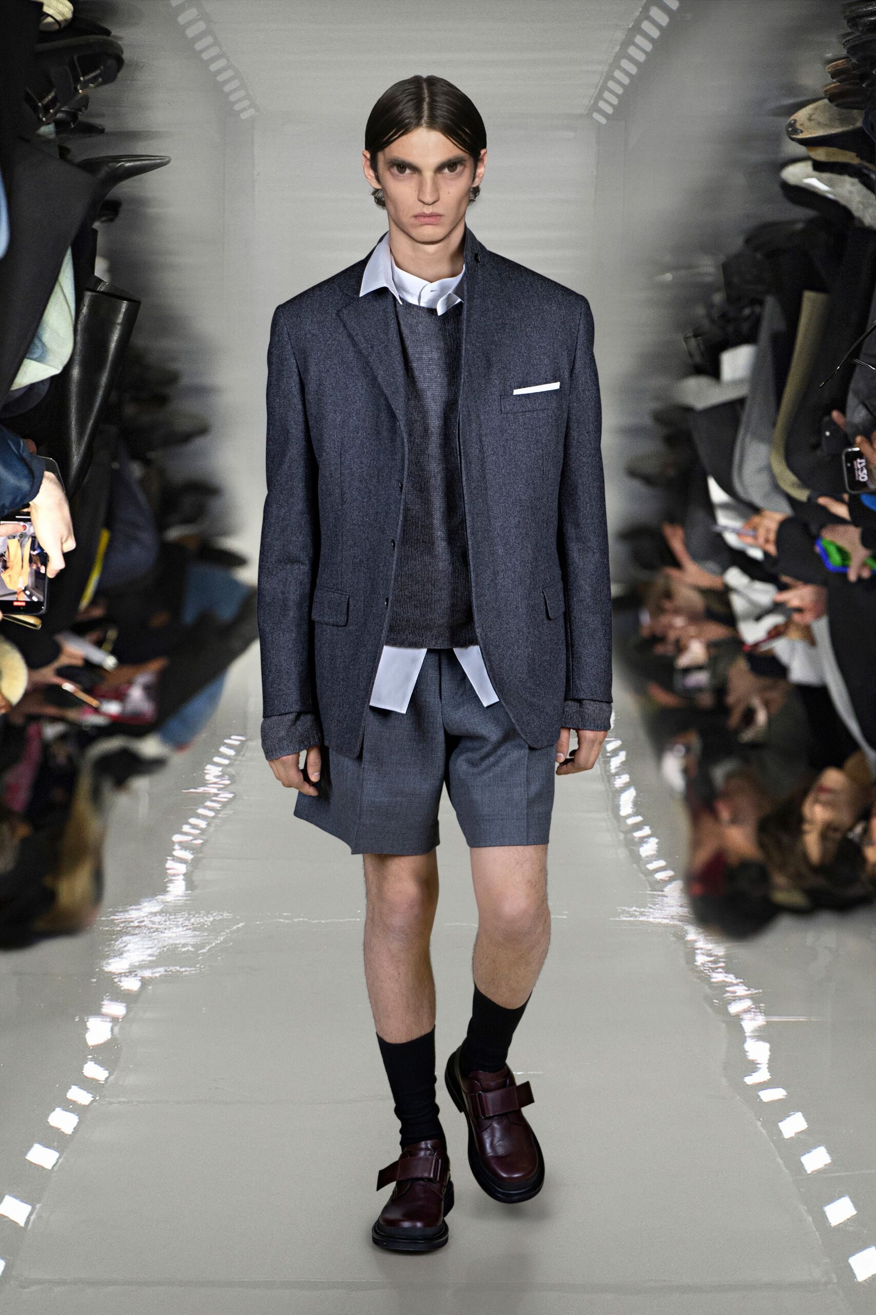gray wool tailored pleated short shorts