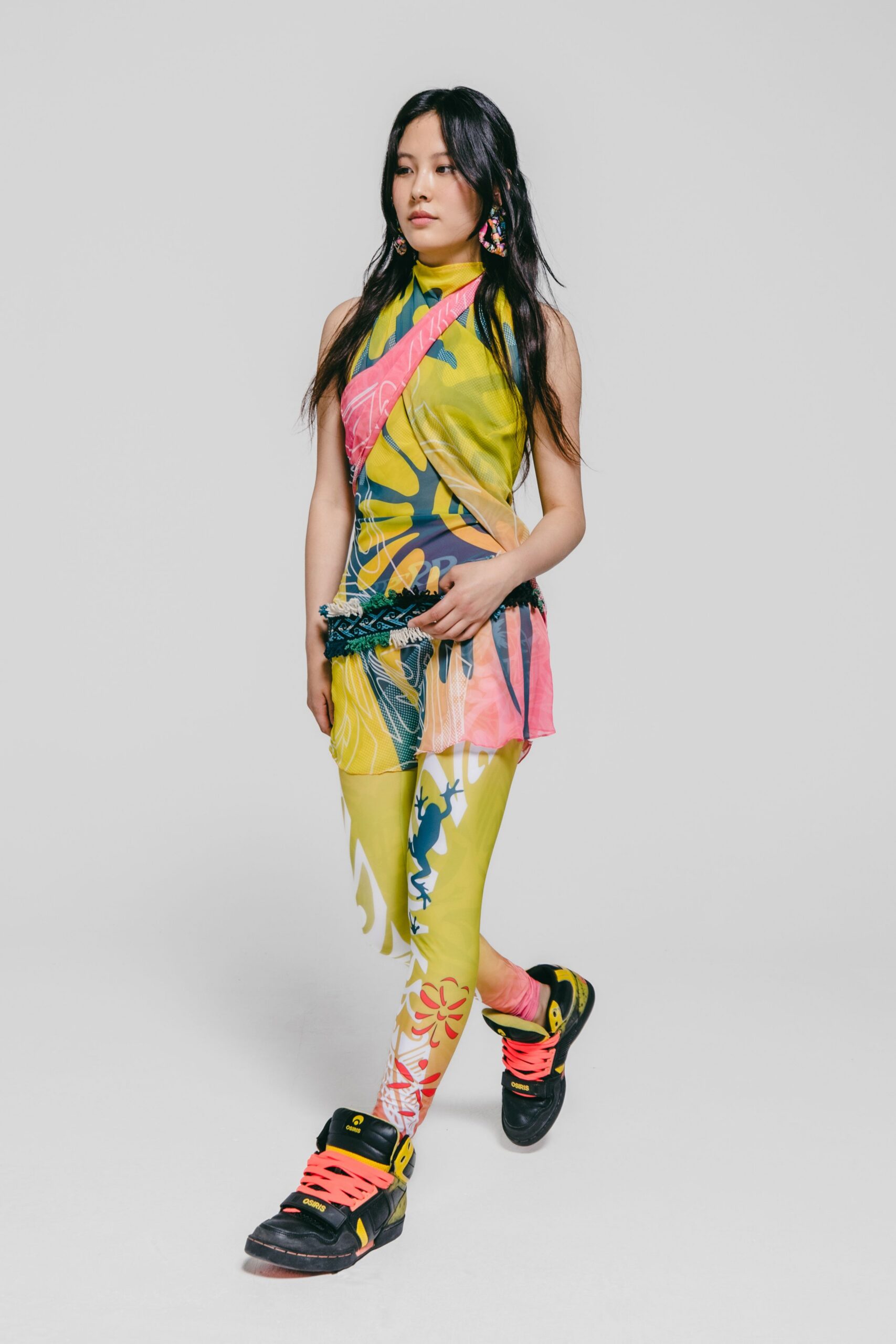white cotton fitted printed leggings