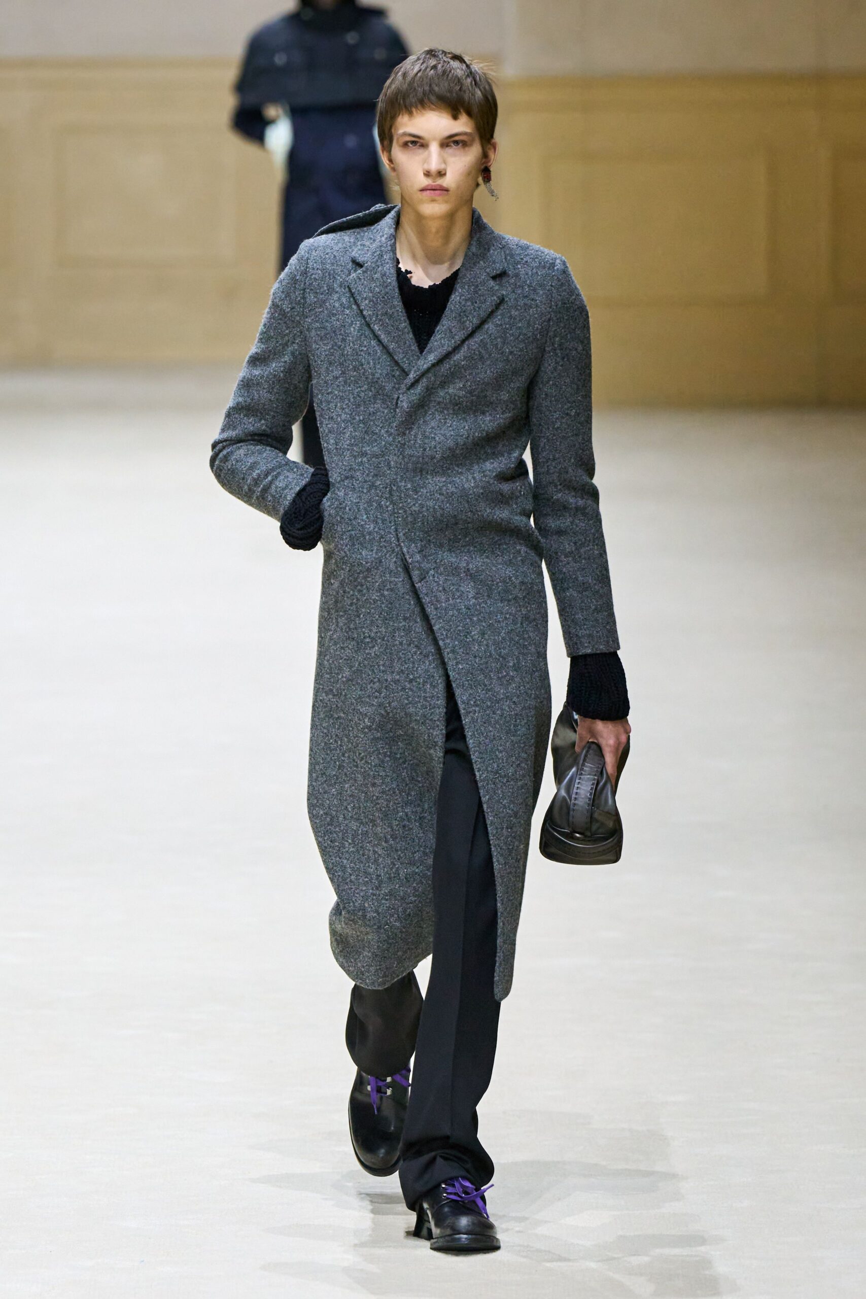 gray wool long-sleeve collared structured buttoned coat