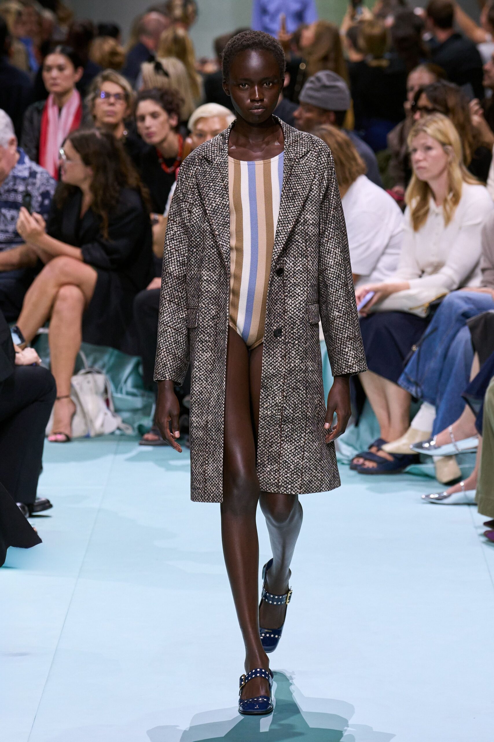 beige tweed long-sleeve collared relaxed buttoned midi coat