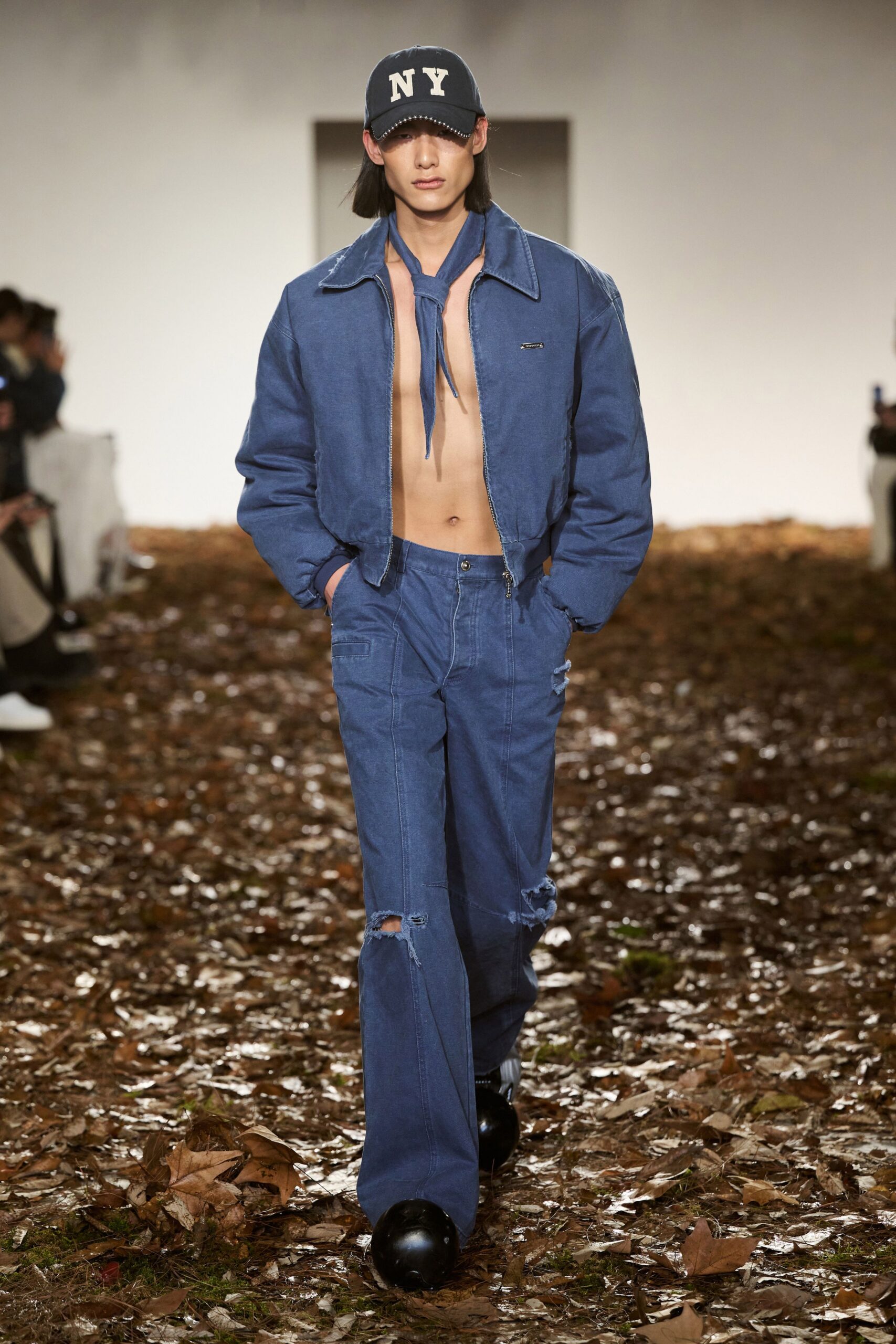 blue denim short-sleeve fitted buttoned jacket