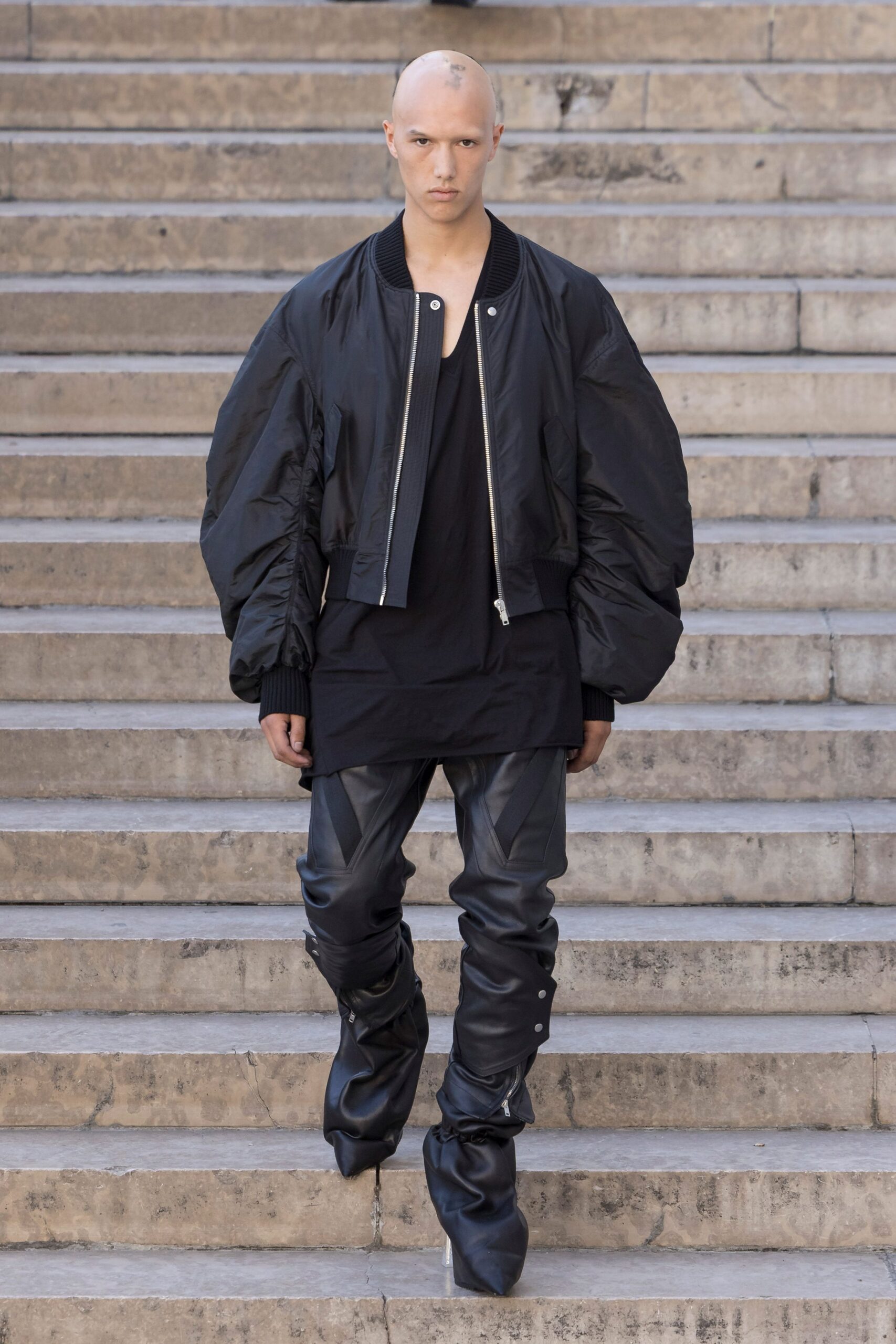 black jersey long-sleeve collared oversized jacket