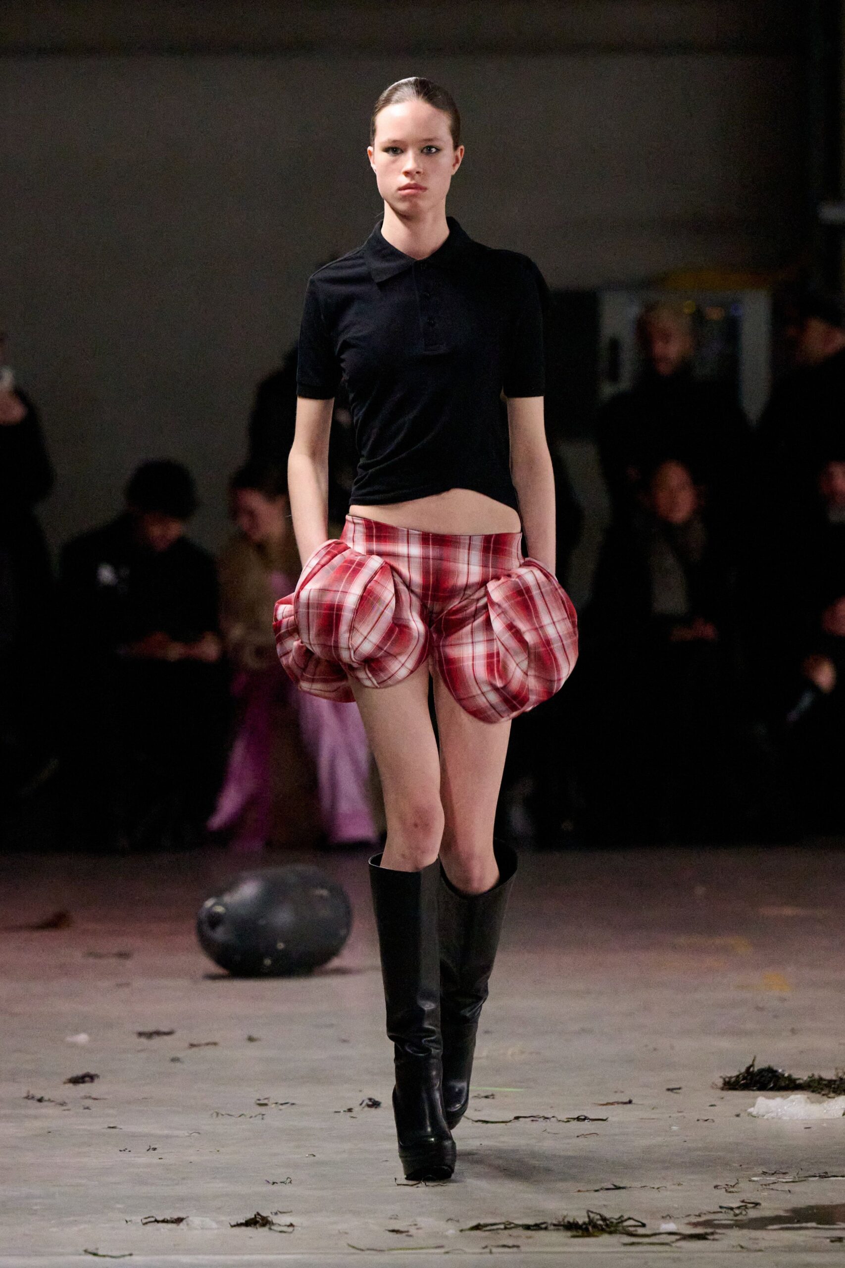 black fitted top red plaid shorts