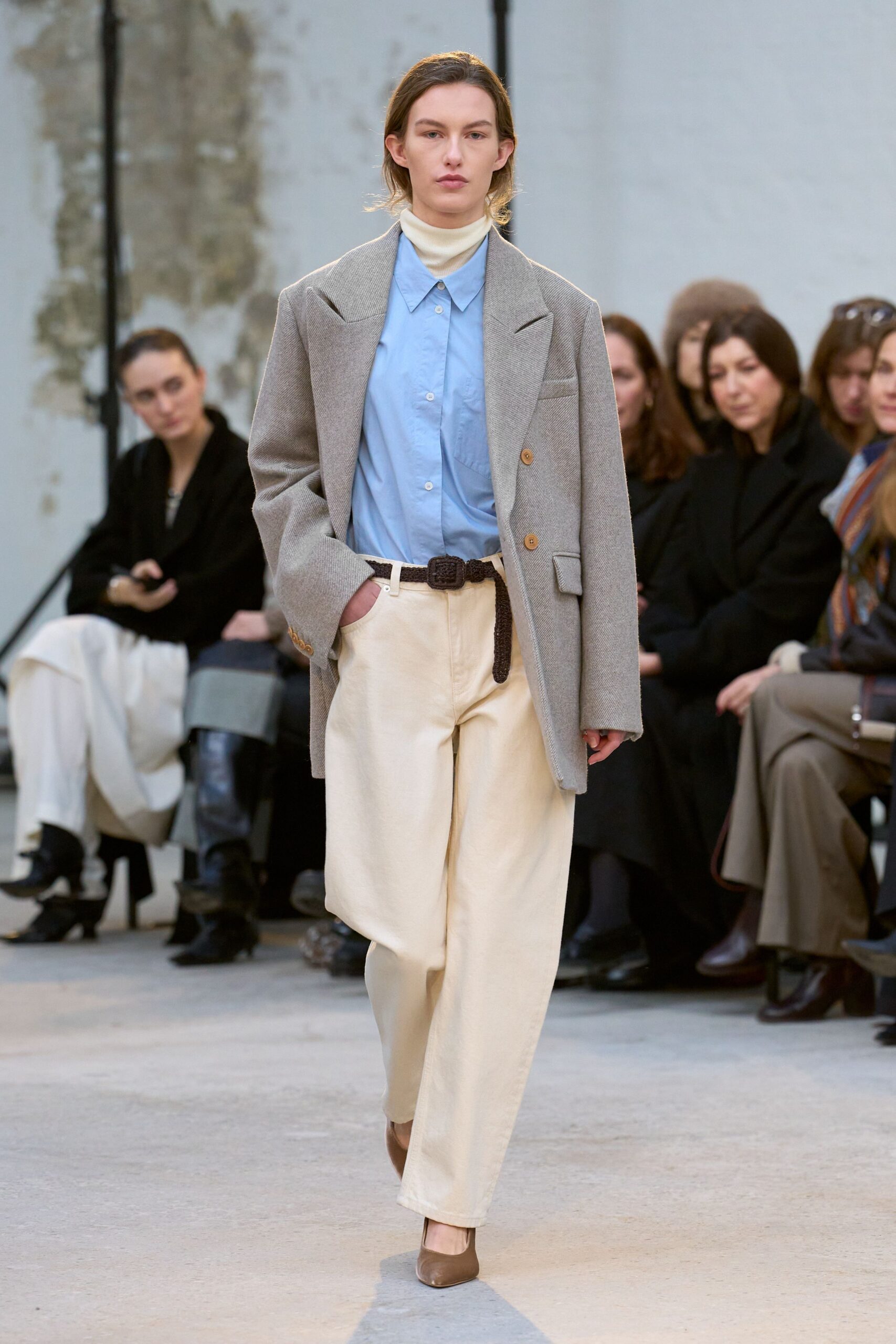 gray blazer blue shirt beige pants