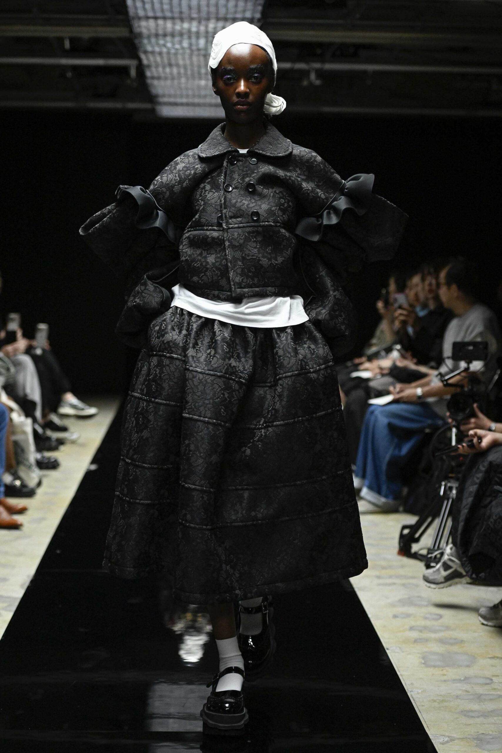 black silk long-sleeve collared fitted ruffled jacket