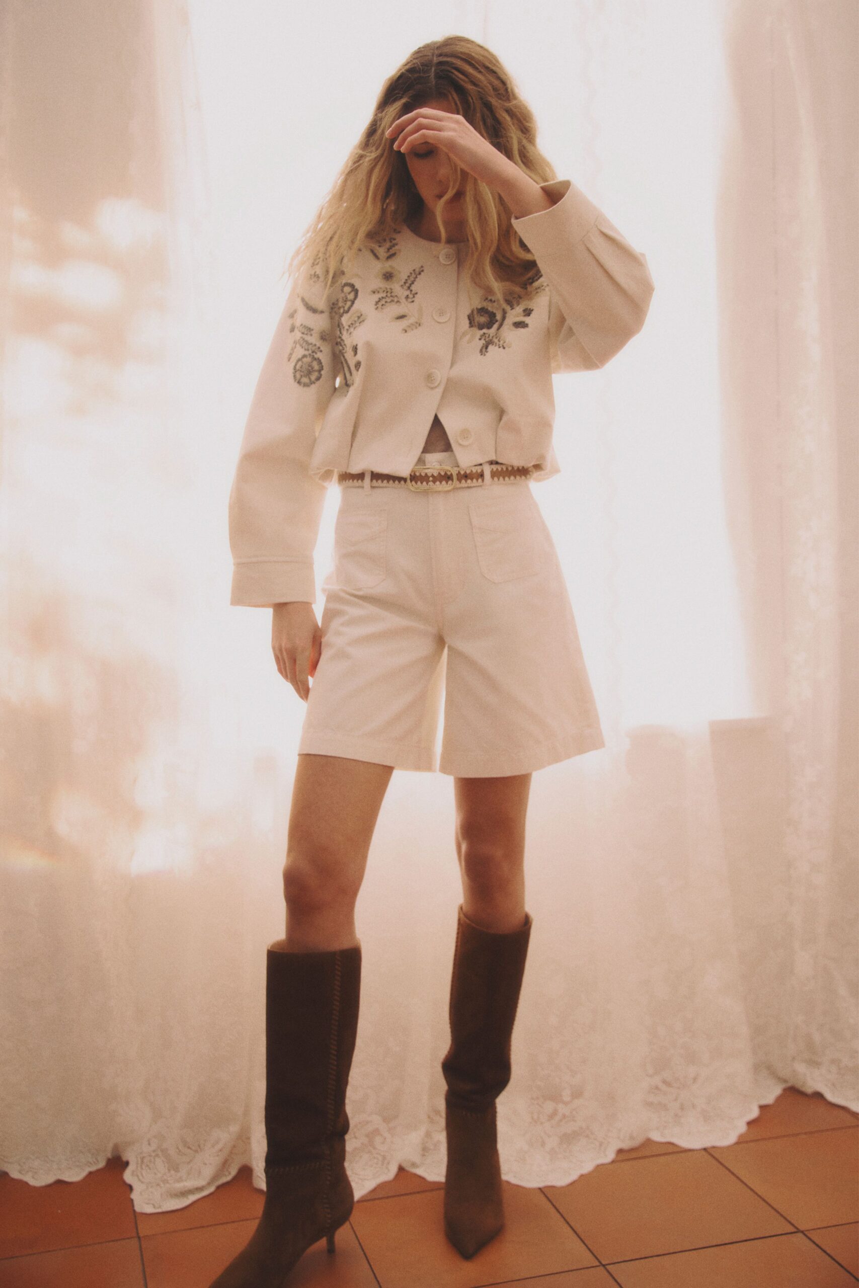 white cotton long-sleeve collared relaxed embroidered jacket