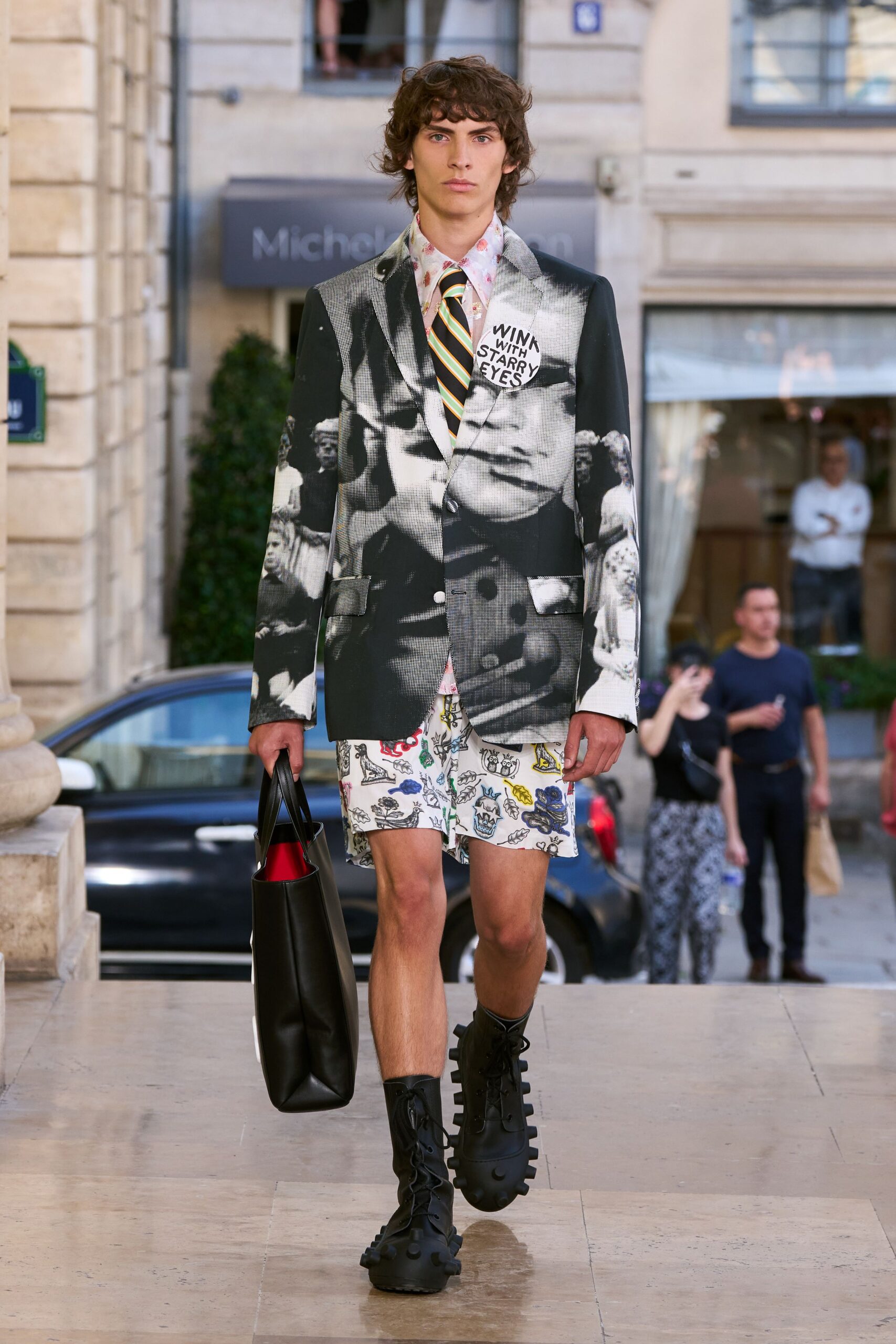 black cotton long-sleeve collared tailored printed blazer