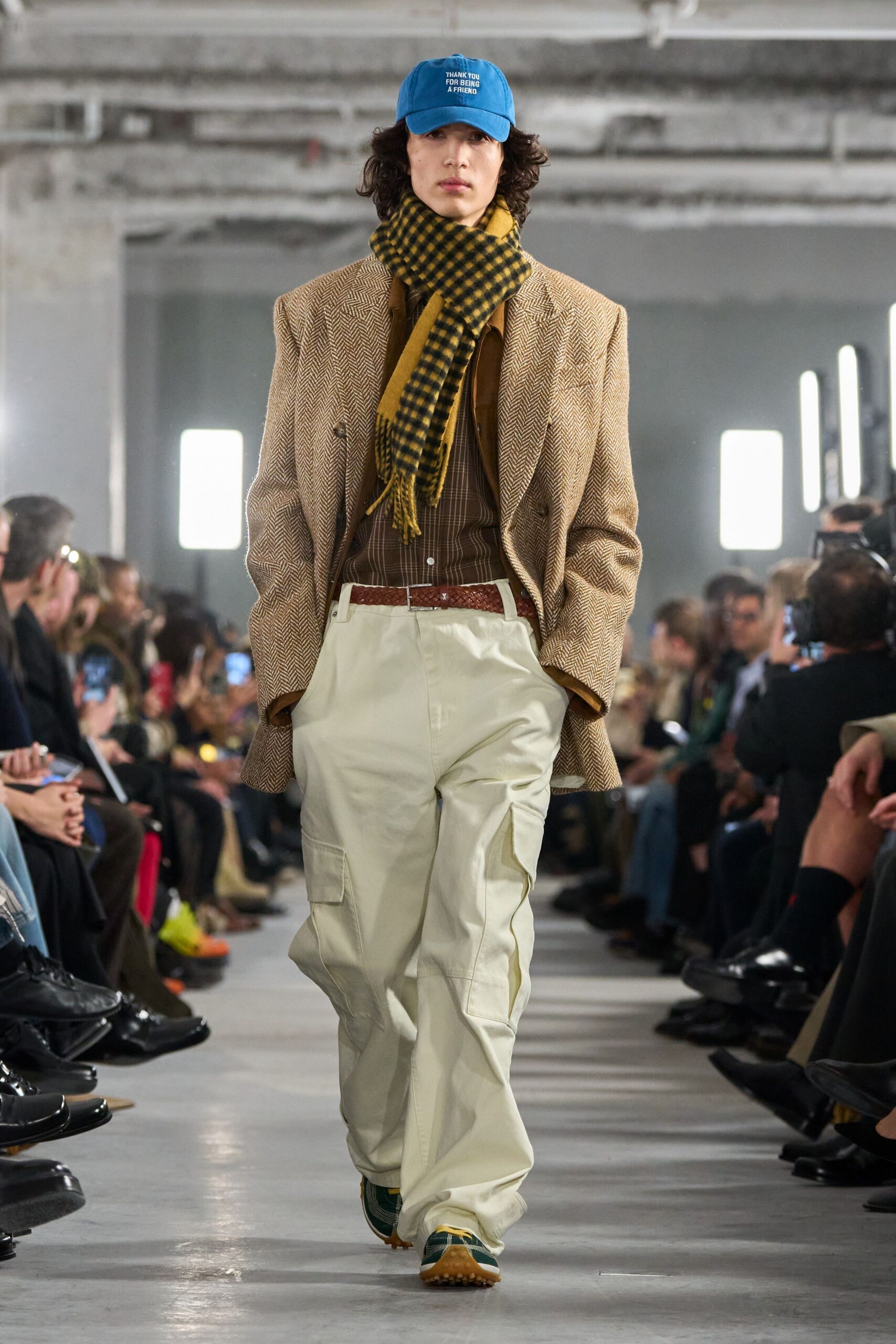 brown tweed long-sleeve collared structured buttoned blazer