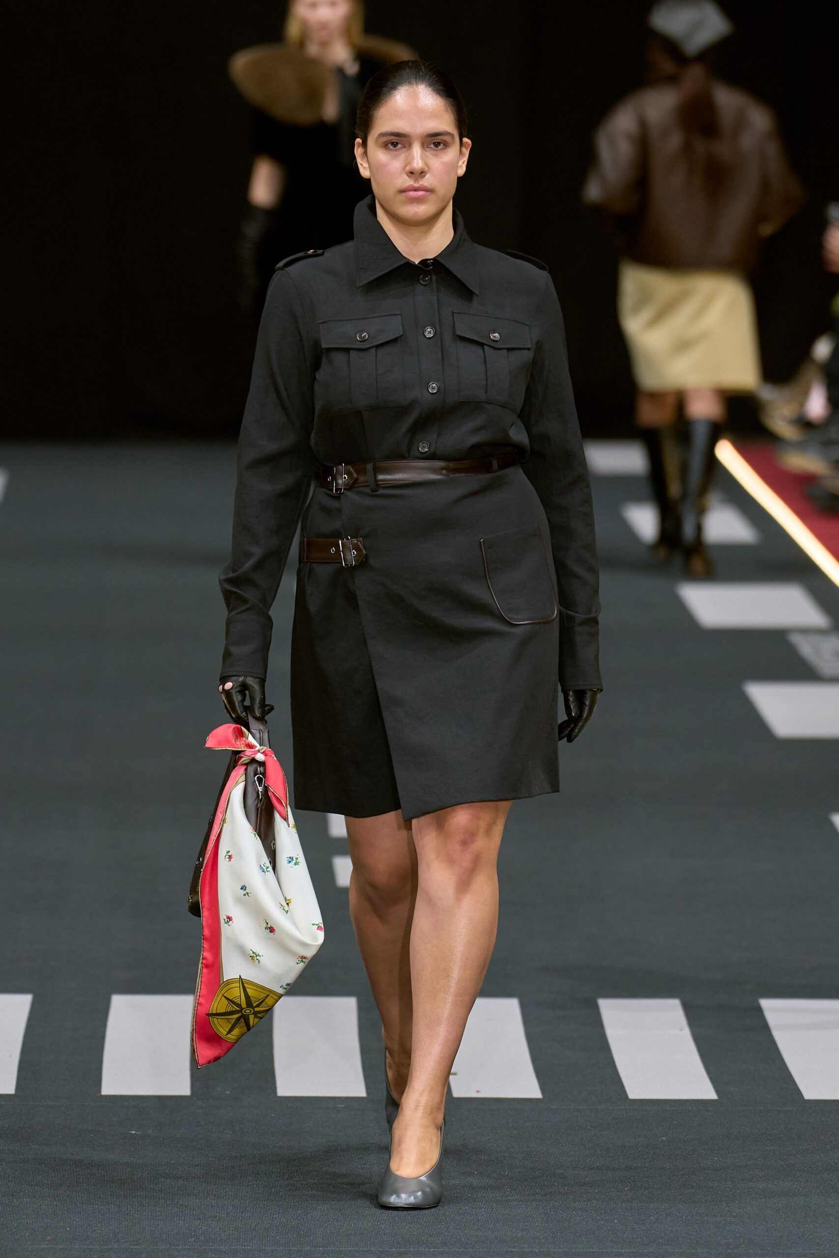 black cotton long-sleeve collared fitted buttoned pockets shirt-dress