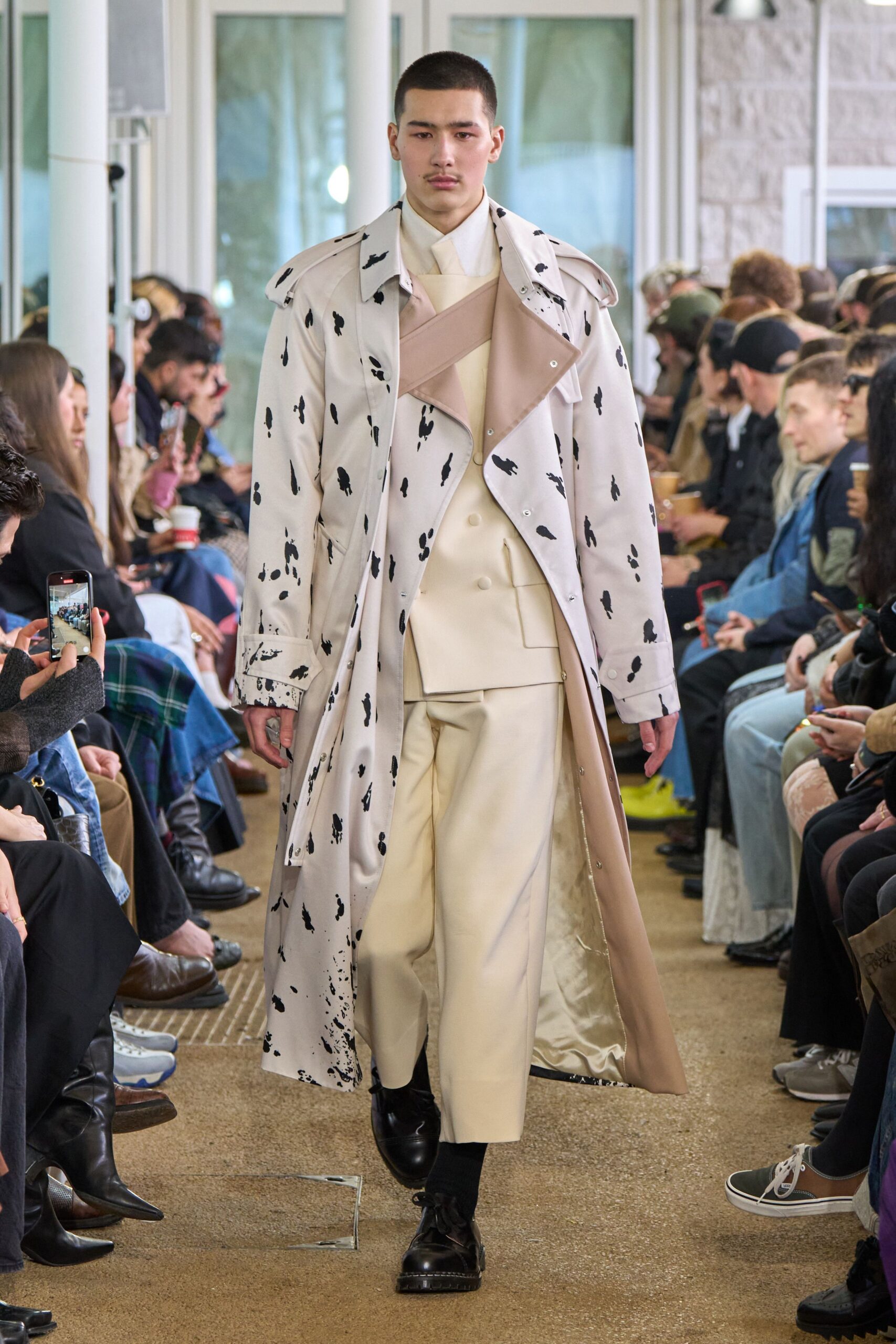 white cotton long-sleeve collared relaxed printed belted trench
