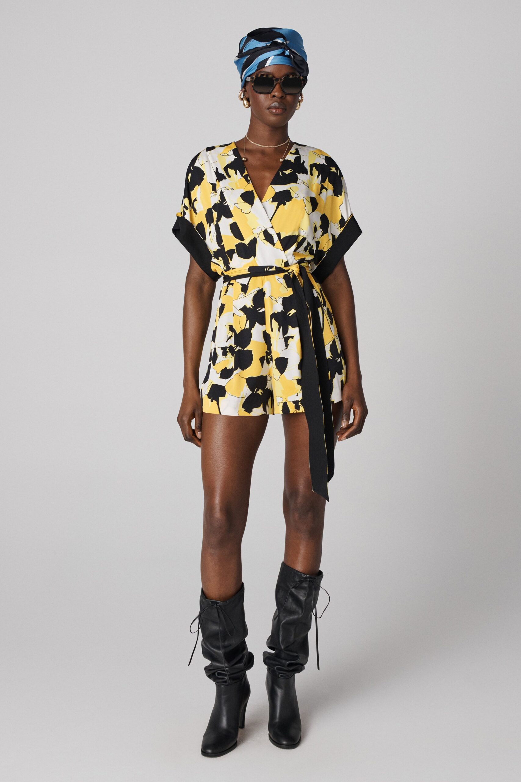 yellow short-sleeve v-neck fitted floral belted short romper