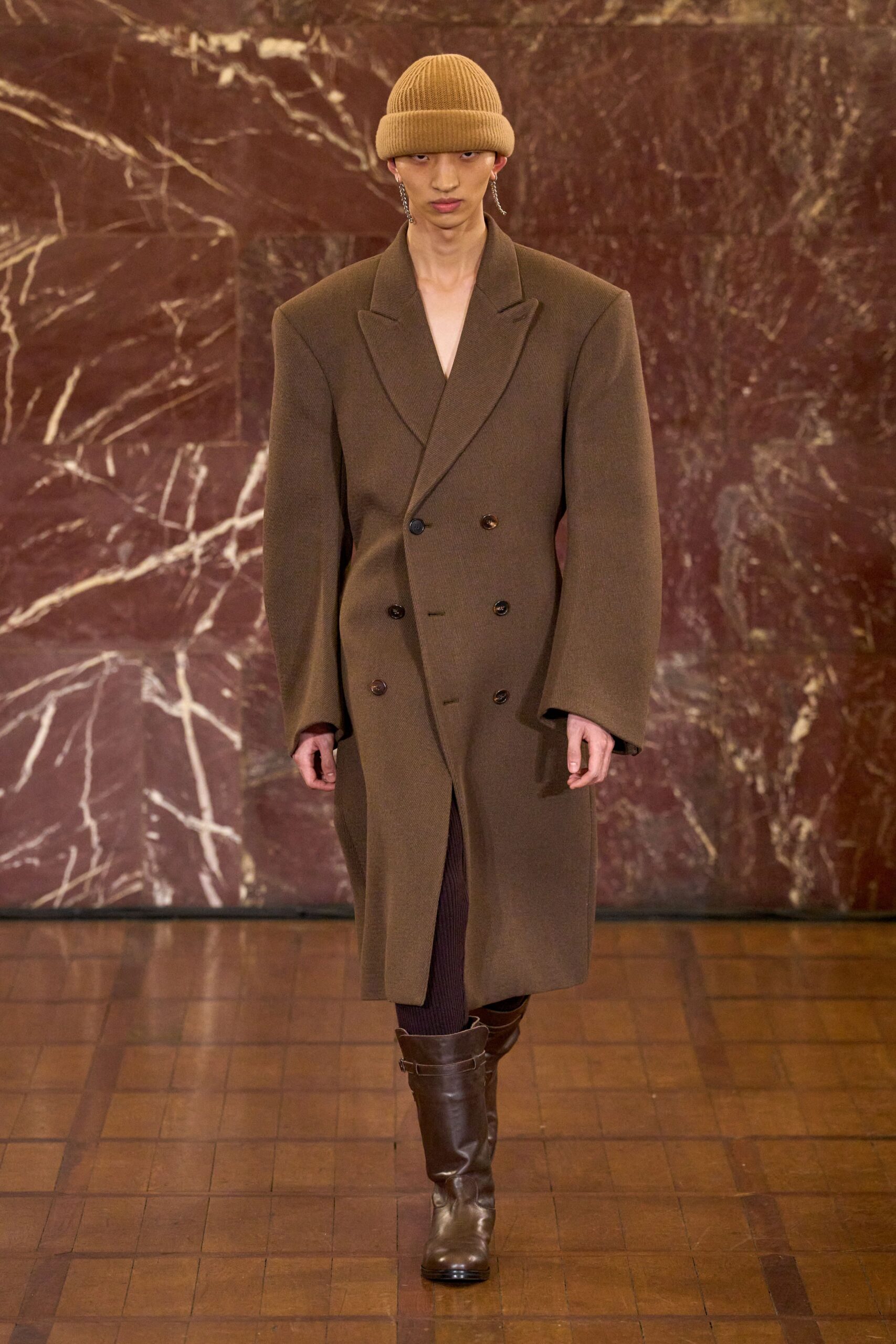 brown wool long-sleeve v-neck oversized coat