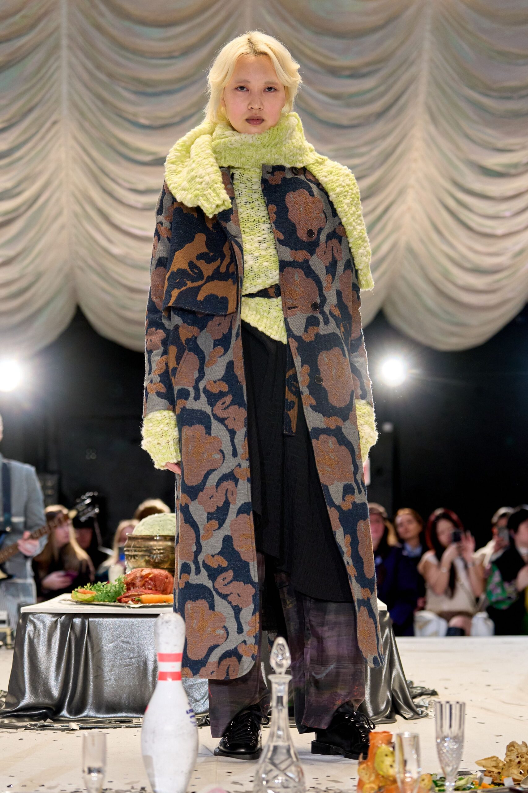 multi wool long-sleeve collared relaxed printed coat