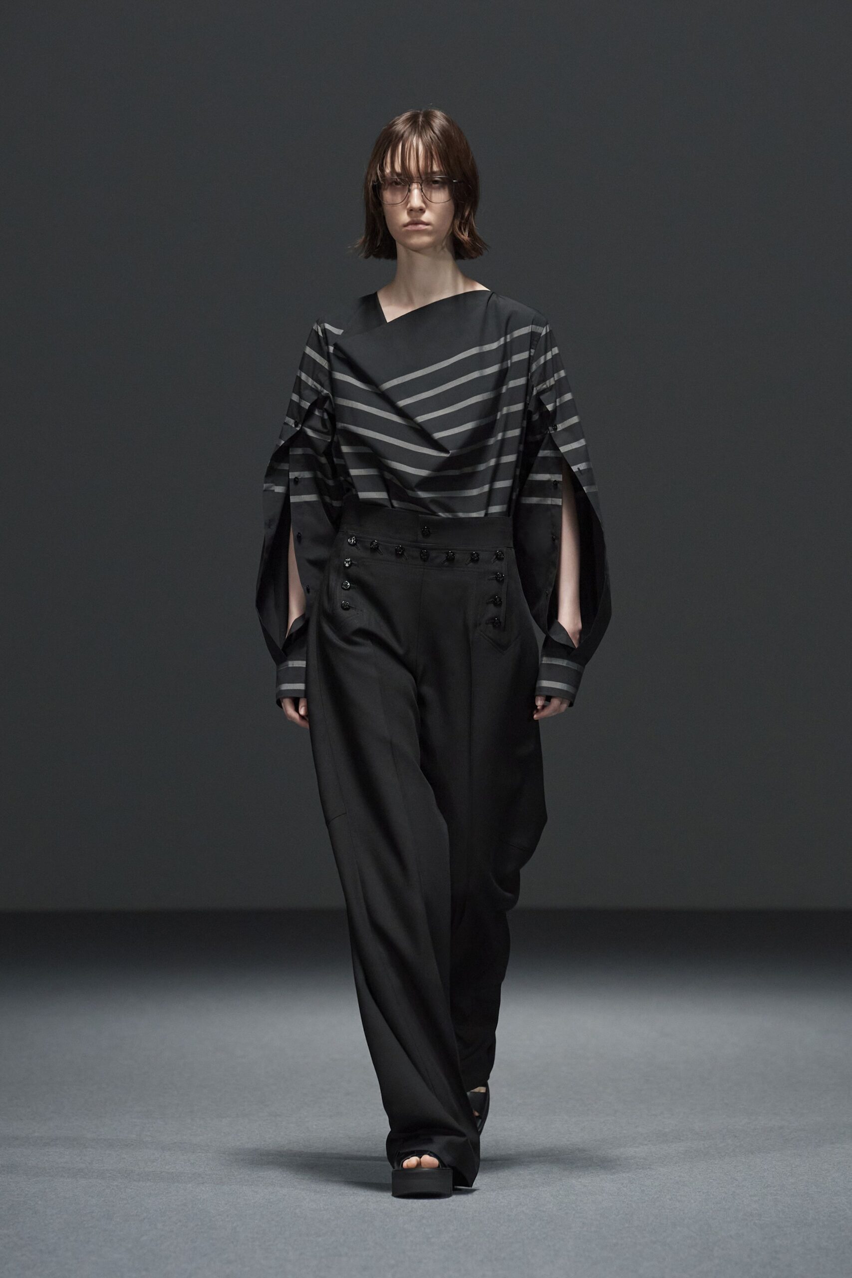 black cotton tailored wide-leg buttoned pants