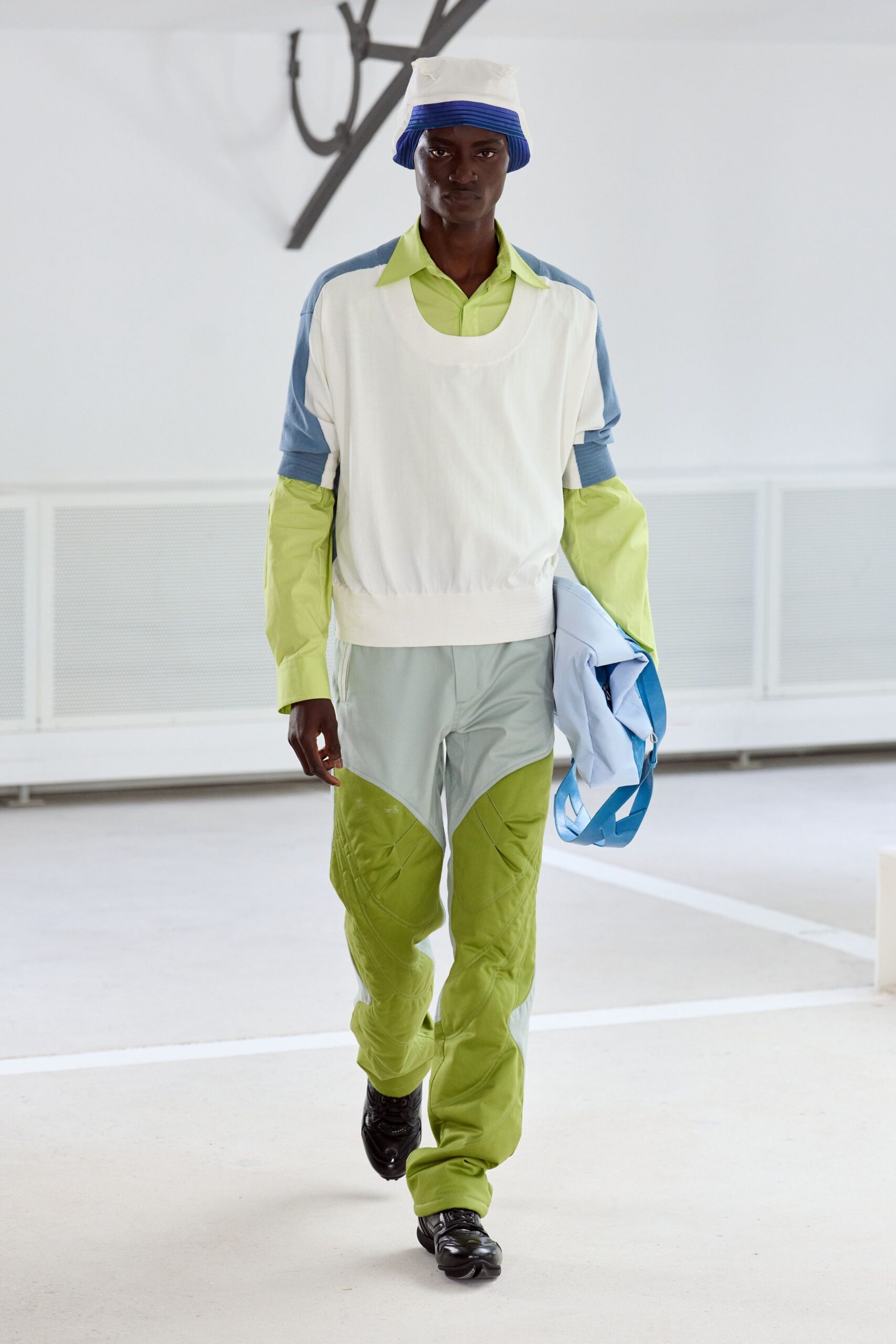 green cotton fitted cargo pants