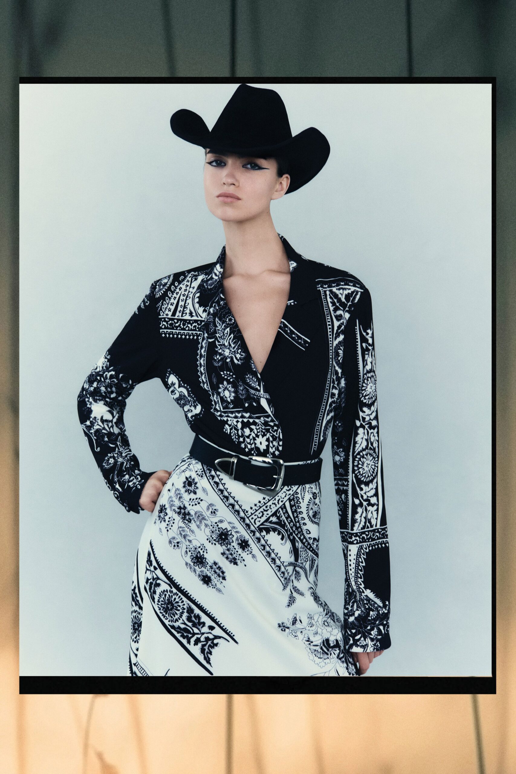 black and white printed midi dress with hat