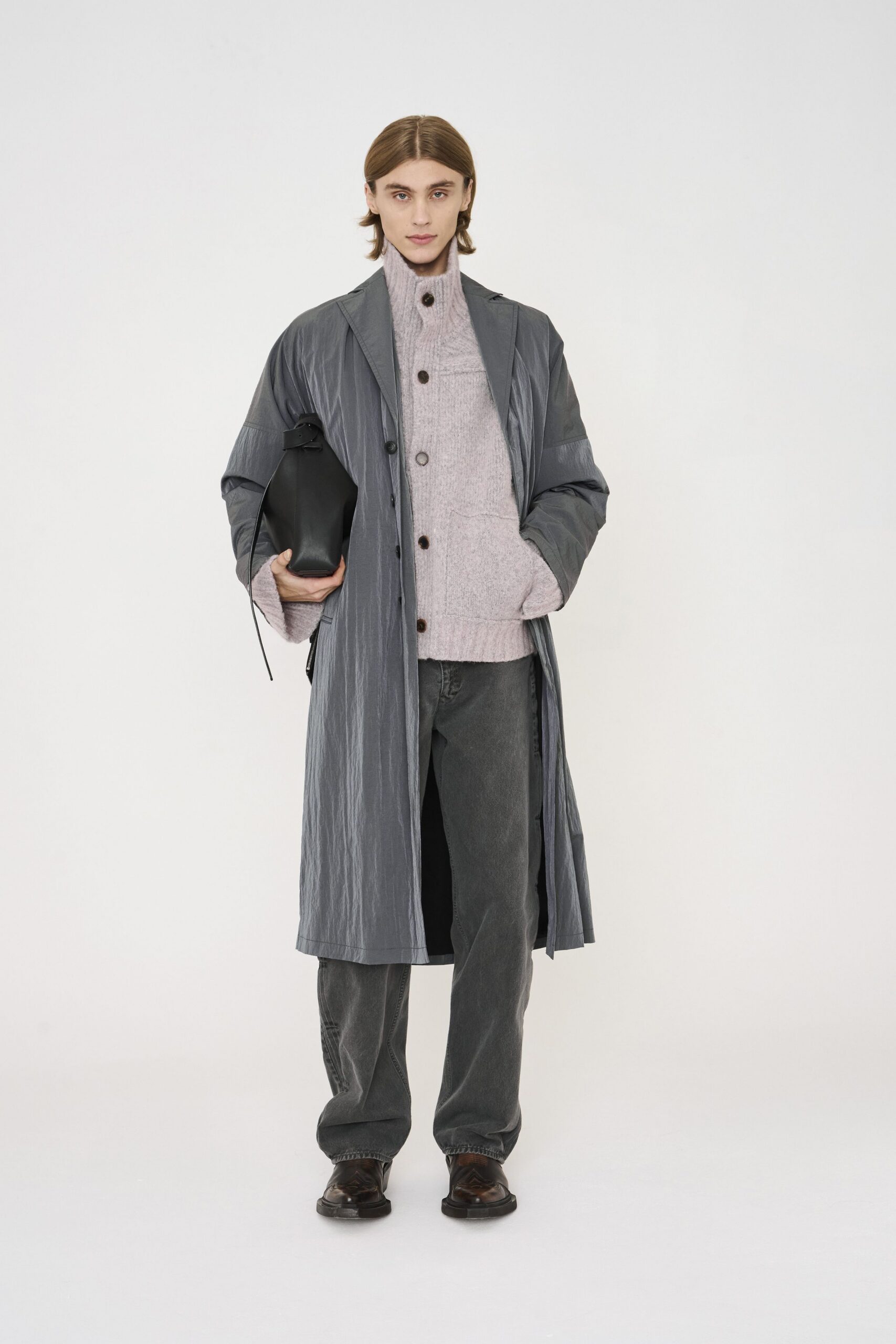 pink wool long-sleeve collared fitted sweater