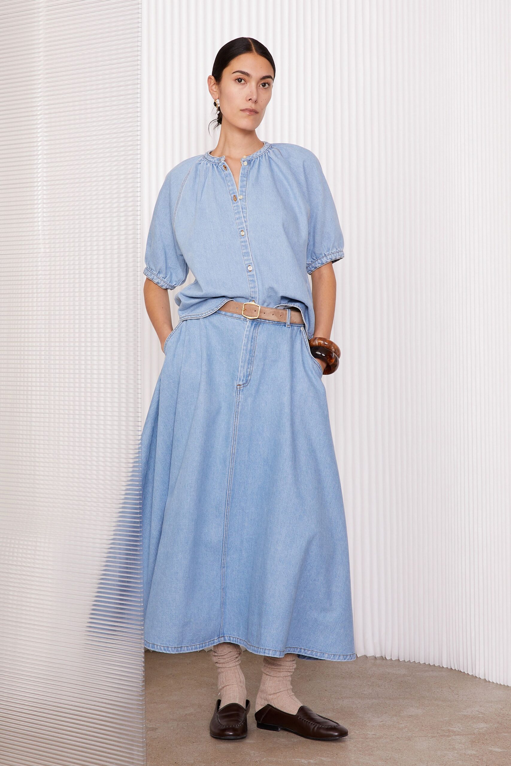 blue denim short-sleeve collared relaxed buttoned shirt