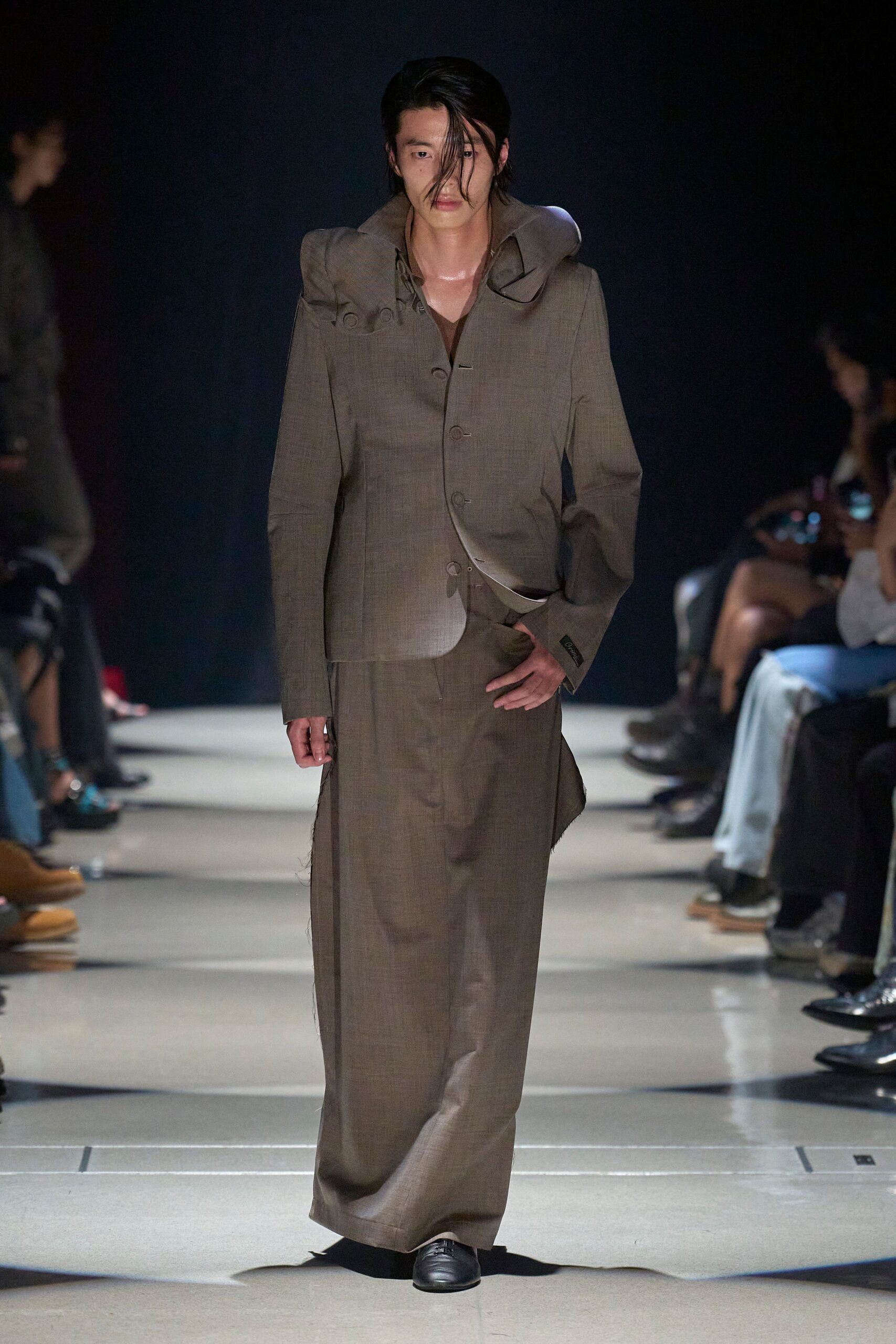 brown wool long-sleeve collared tailored buttoned maxi suit