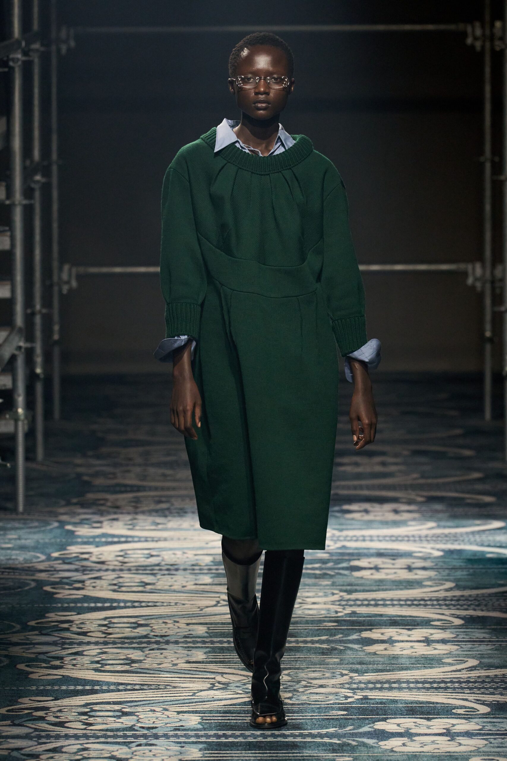 green cotton long-sleeve collared relaxed pleated midi dress