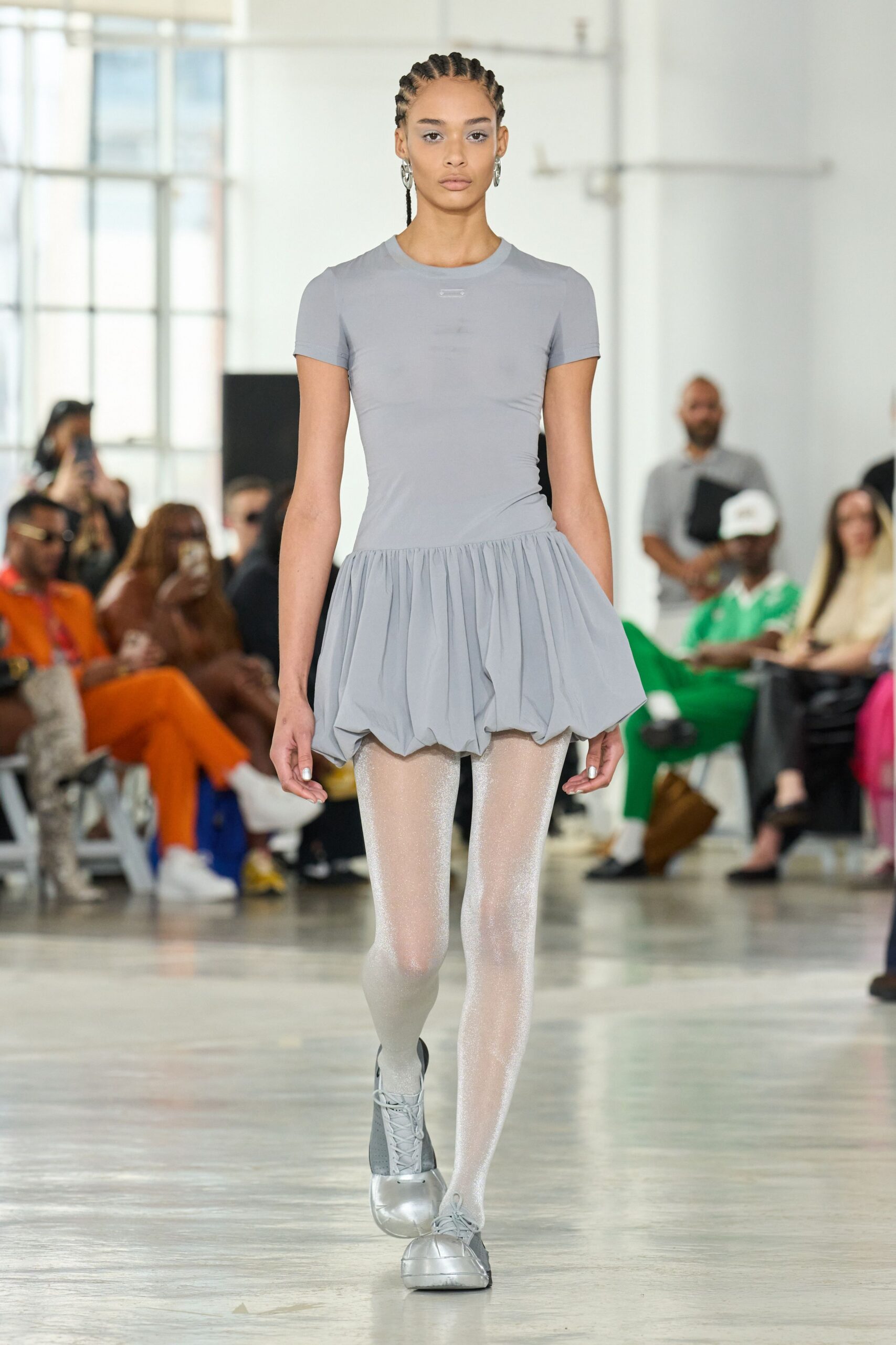 gray cotton fitted pleated mini skirt