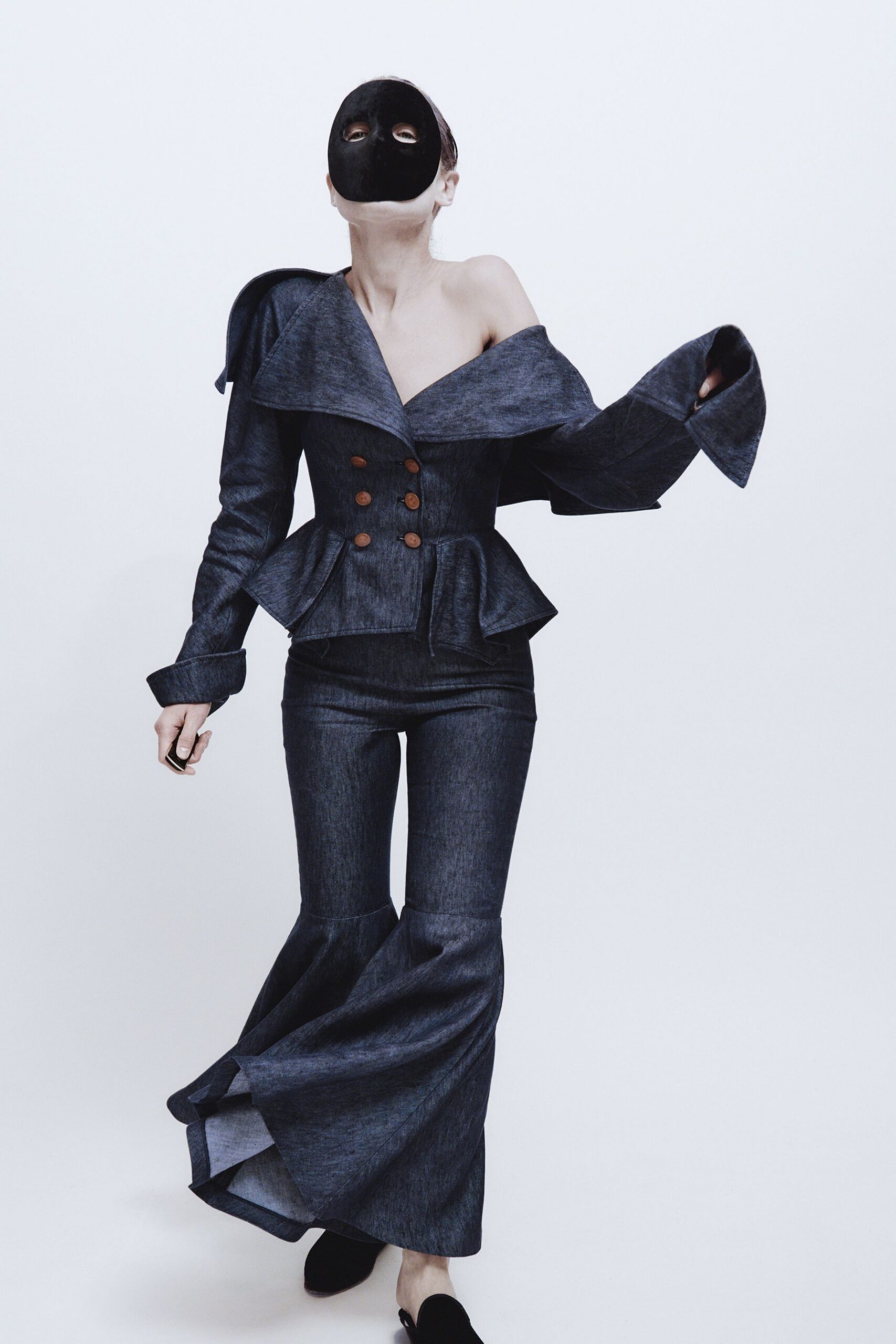blue denim long-sleeve off-shoulder fitted buttoned flared jacket